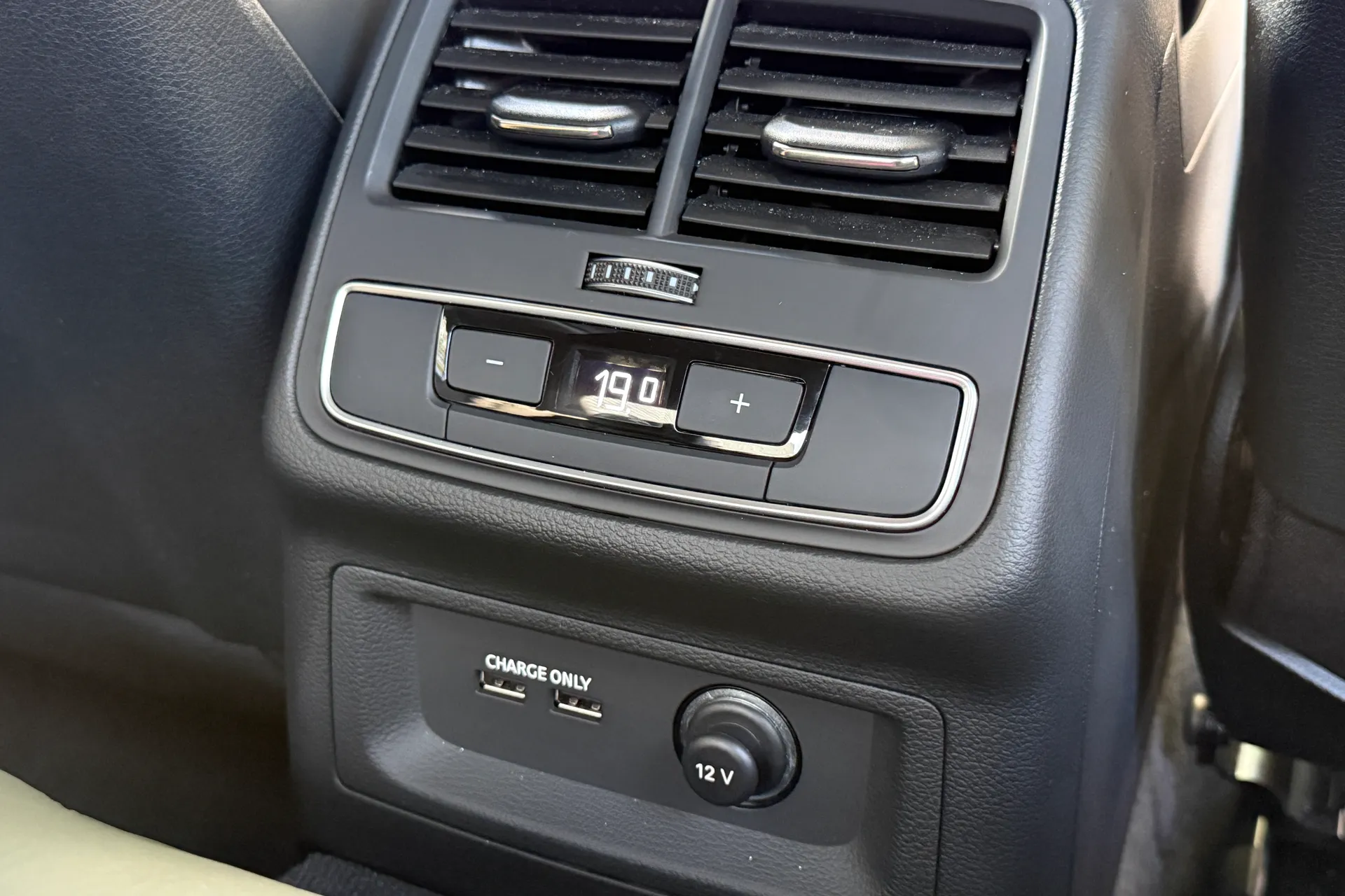 Audi A5 thumbnail image number 39