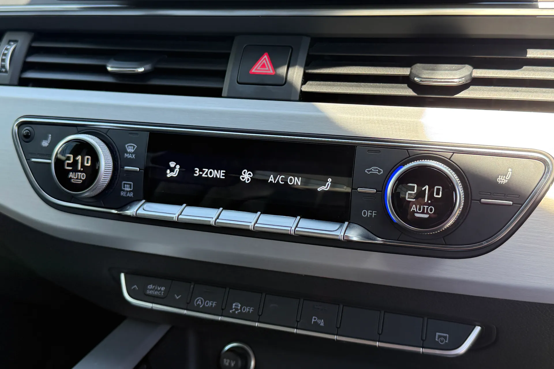 Audi A5 thumbnail image number 23