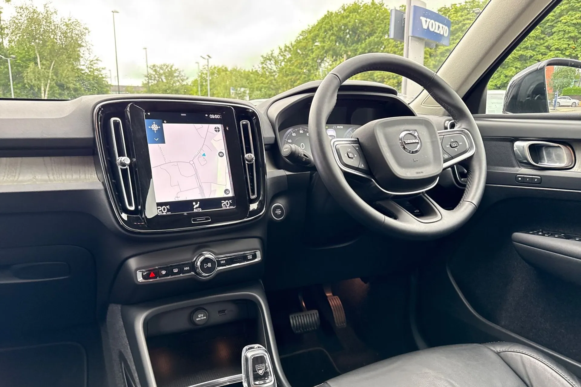 Volvo XC40 thumbnail image number 35