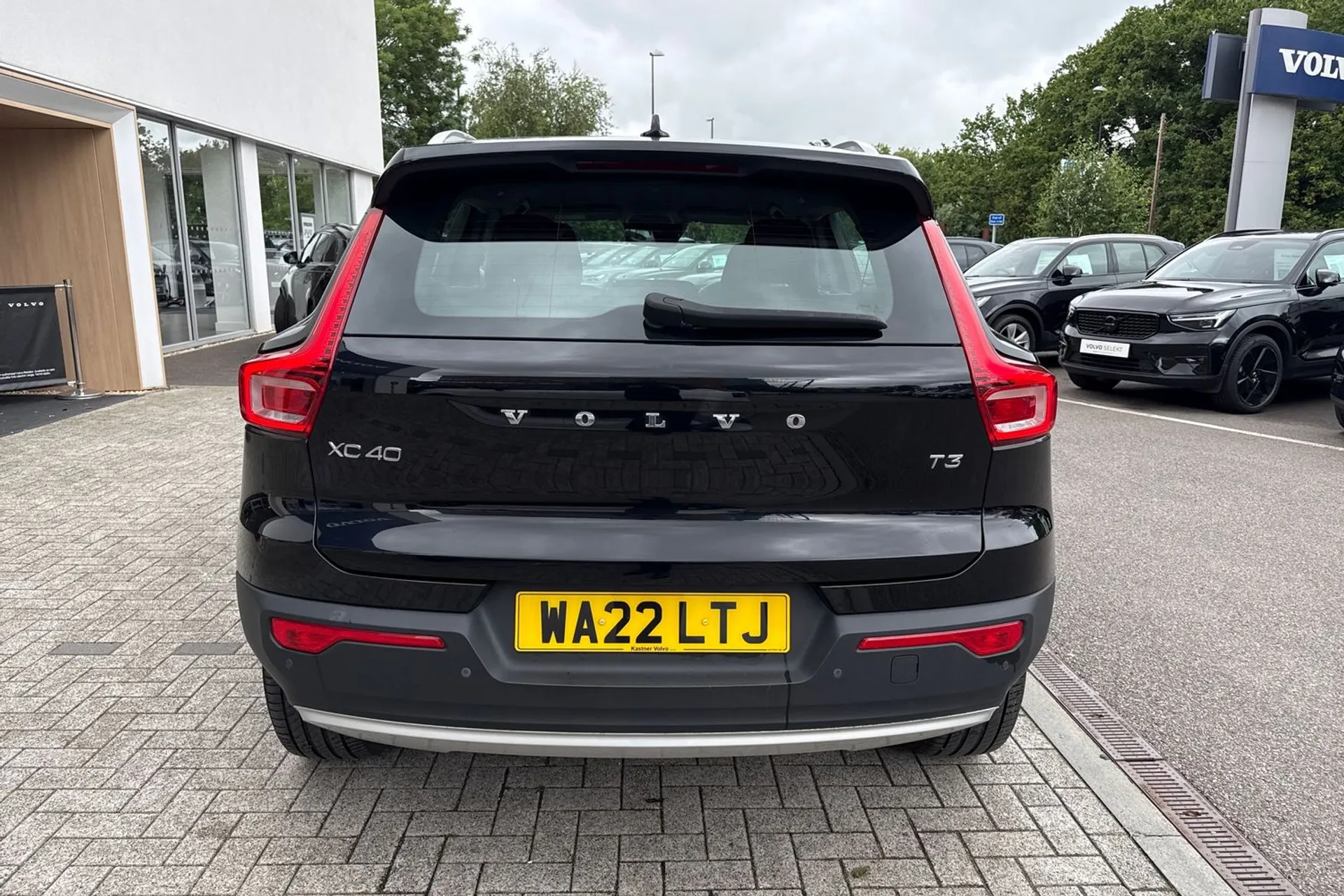 Volvo XC40 thumbnail image number 9