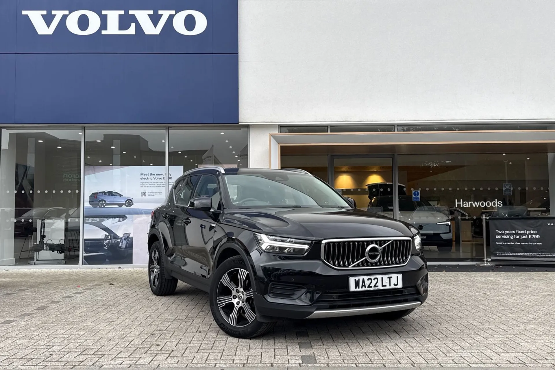 Volvo XC40 focused image