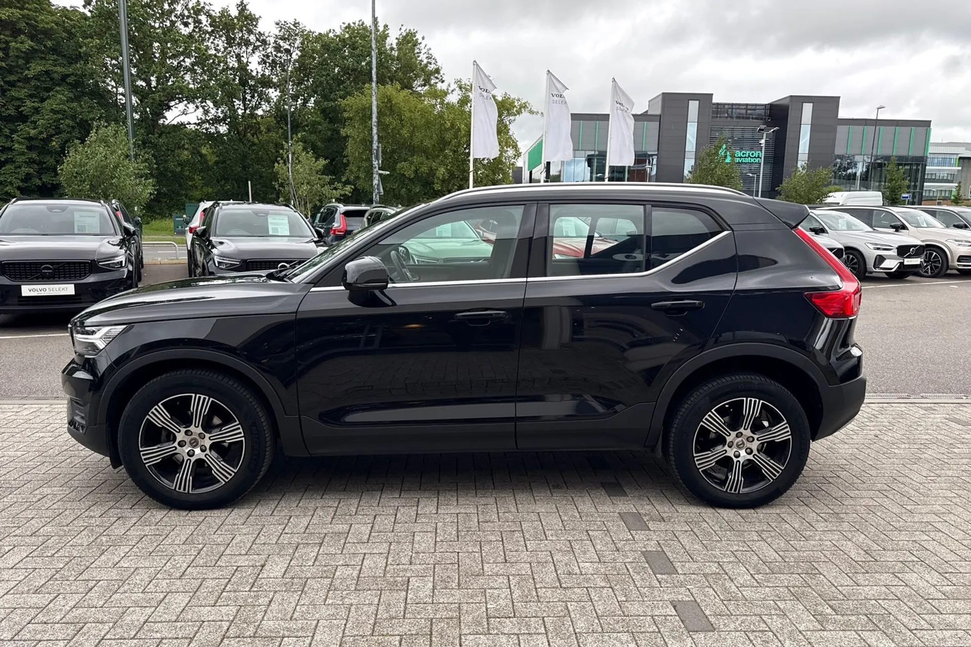 Volvo XC40 thumbnail image number 11