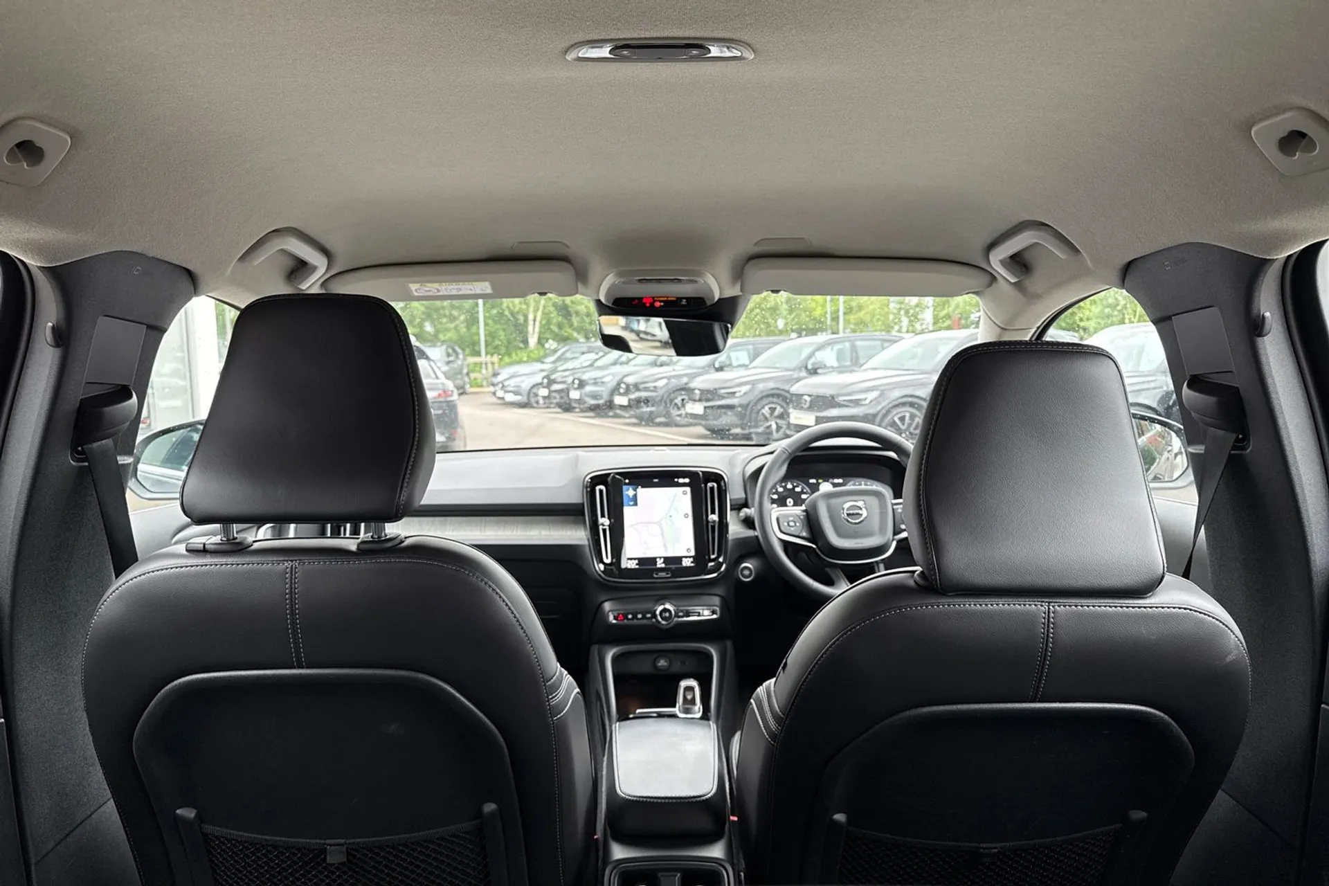 Volvo XC40 thumbnail image number 22