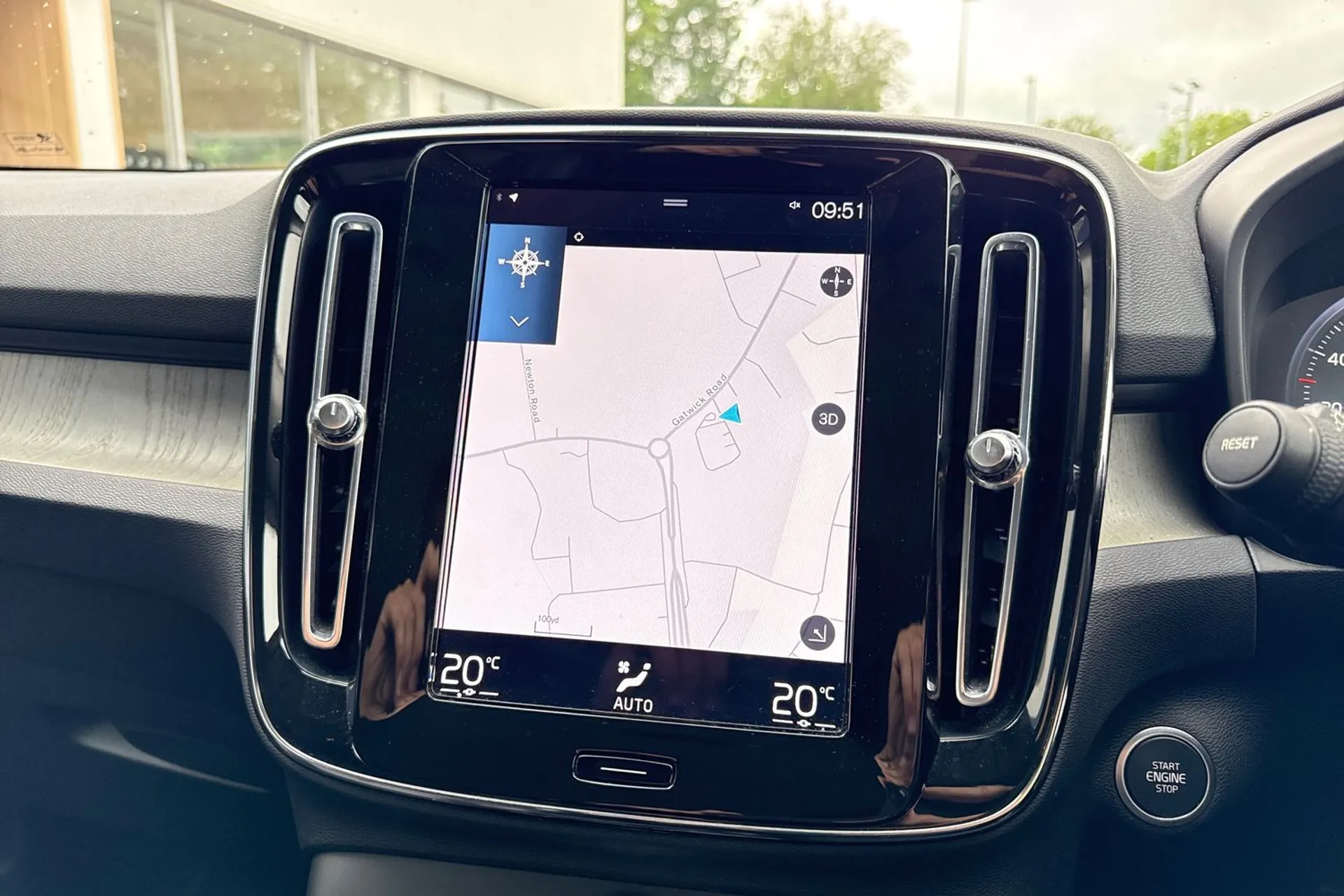 Volvo XC40 thumbnail image number 5