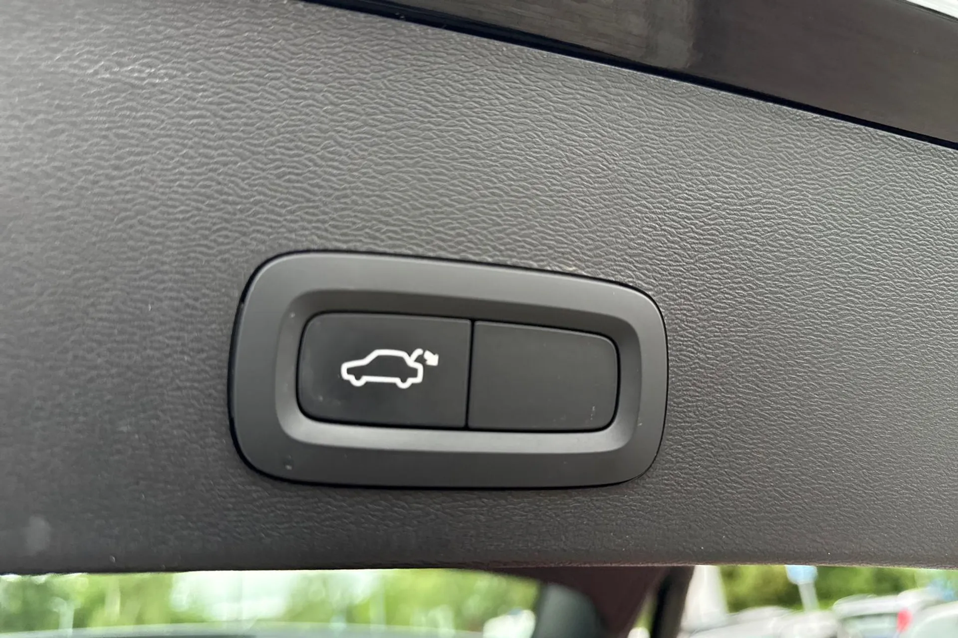 Volvo XC40 thumbnail image number 21