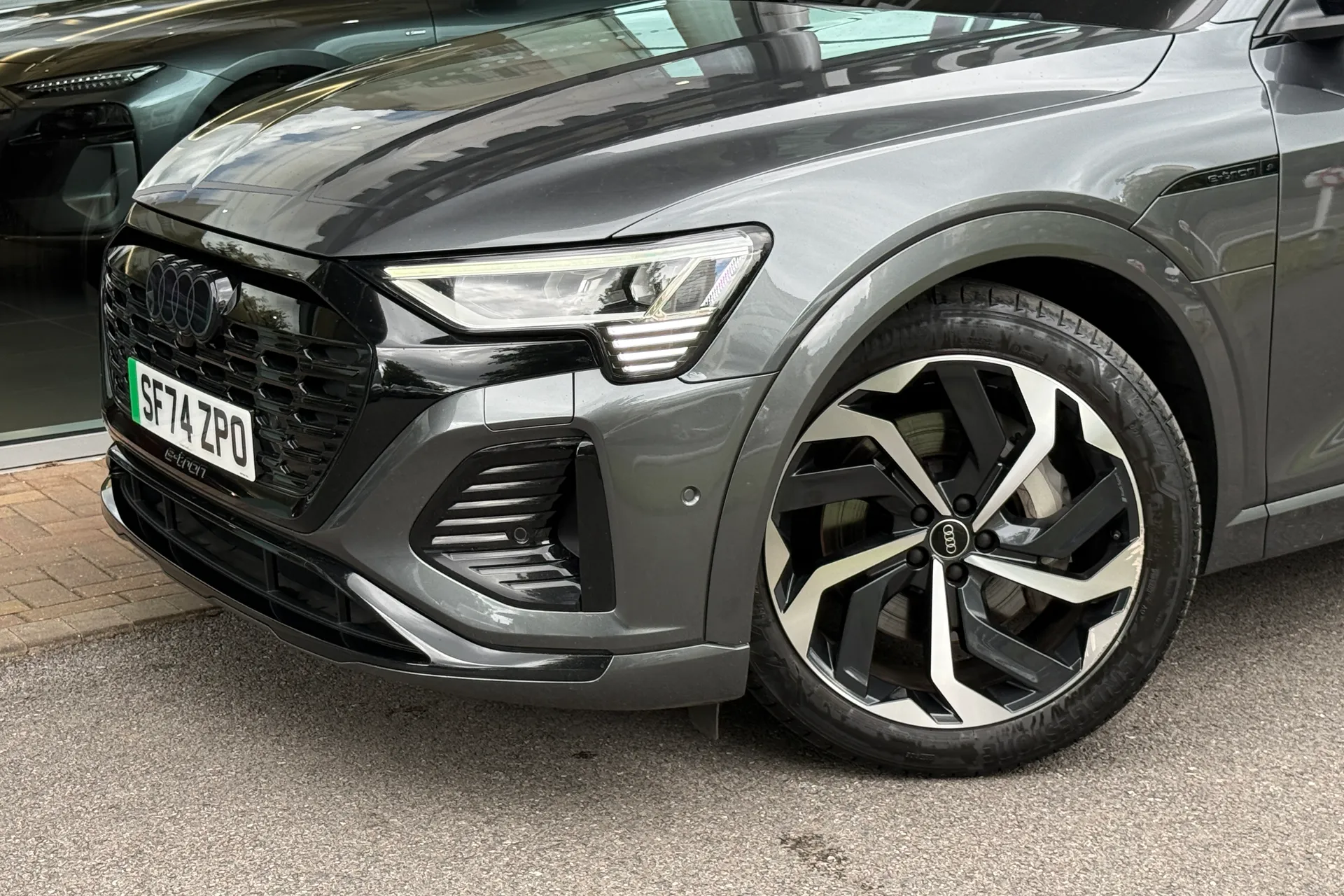 Audi Q8 thumbnail image number 66