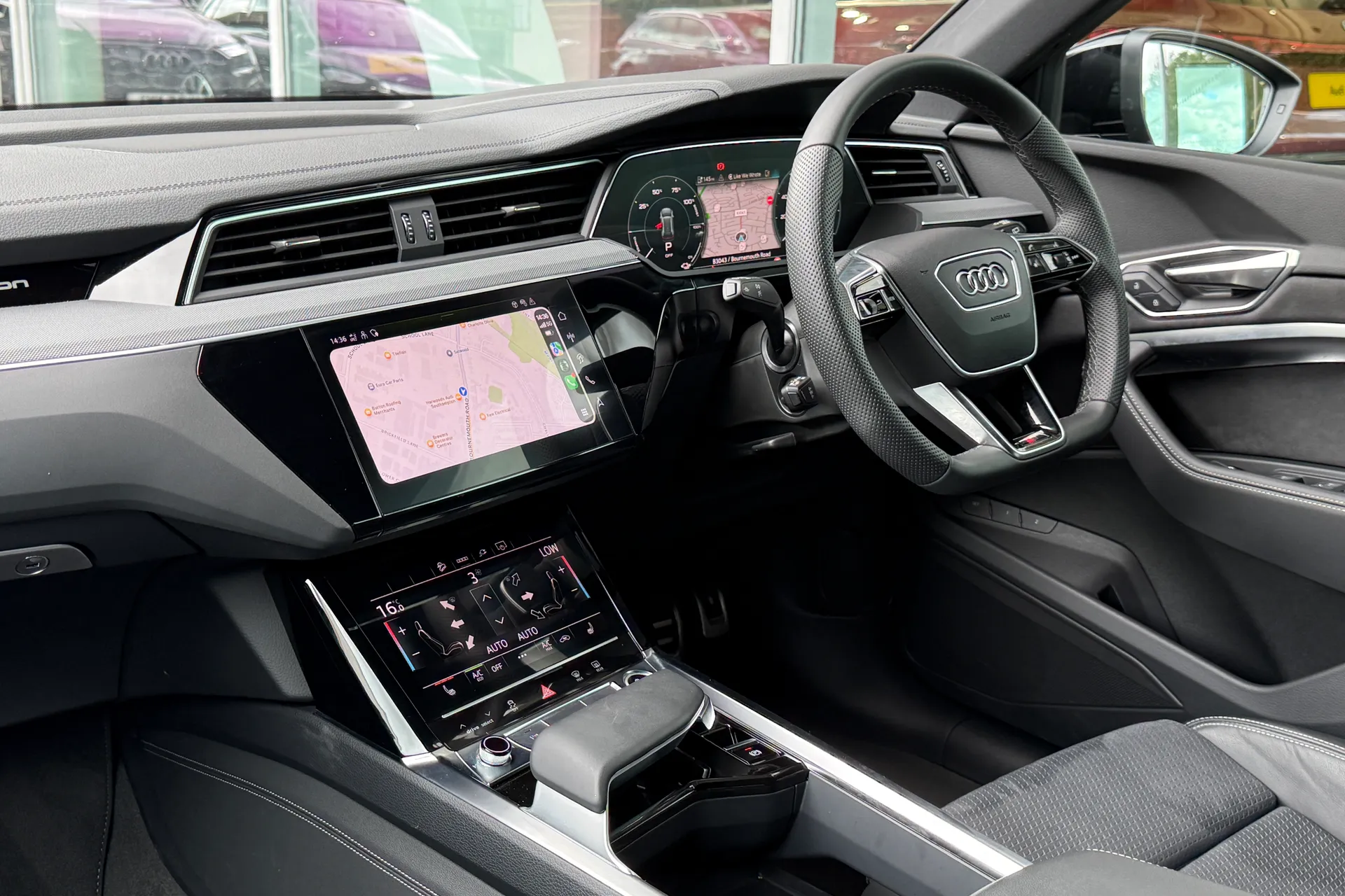 Audi Q8 thumbnail image number 61