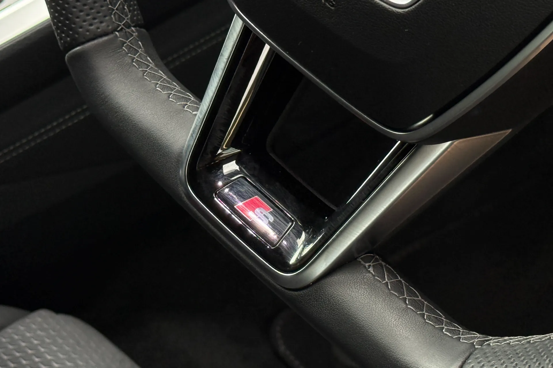 Audi Q8 thumbnail image number 65