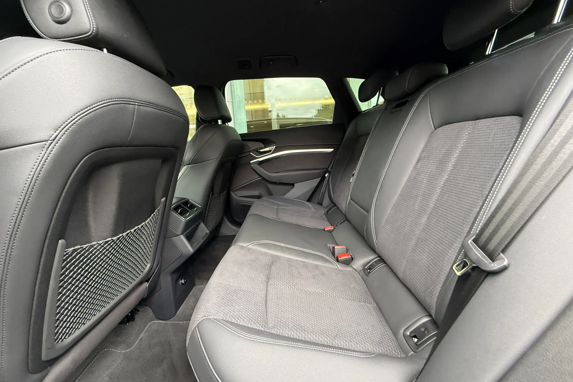 Audi Q8 thumbnail image number 60