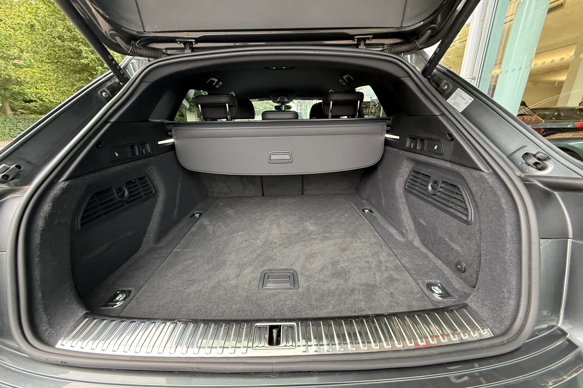 Audi Q8 thumbnail image number 58