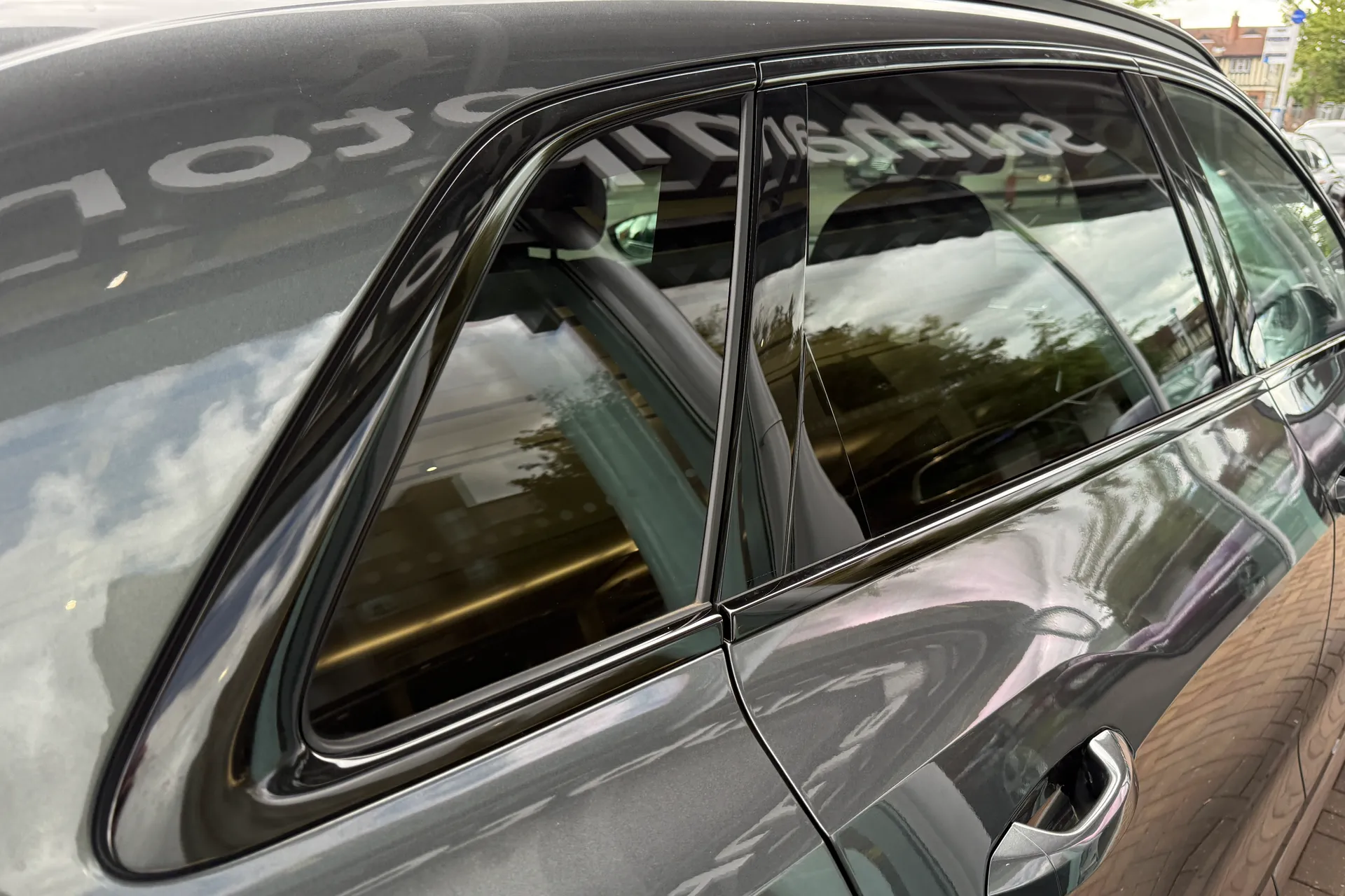 Audi Q8 thumbnail image number 42