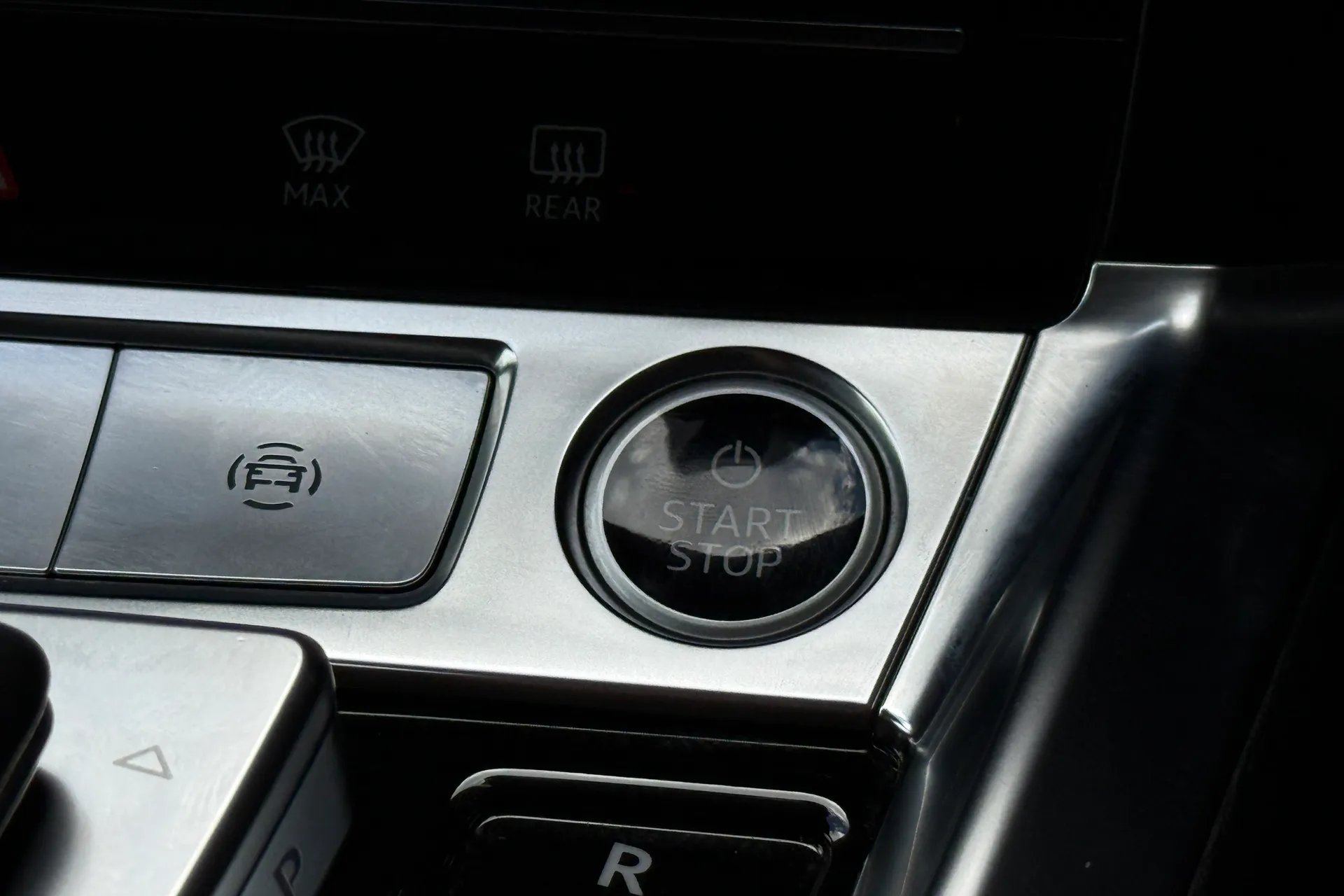 Audi Q8 thumbnail image number 25
