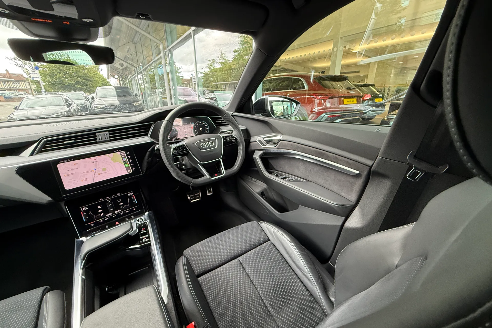 Audi Q8 thumbnail image number 48