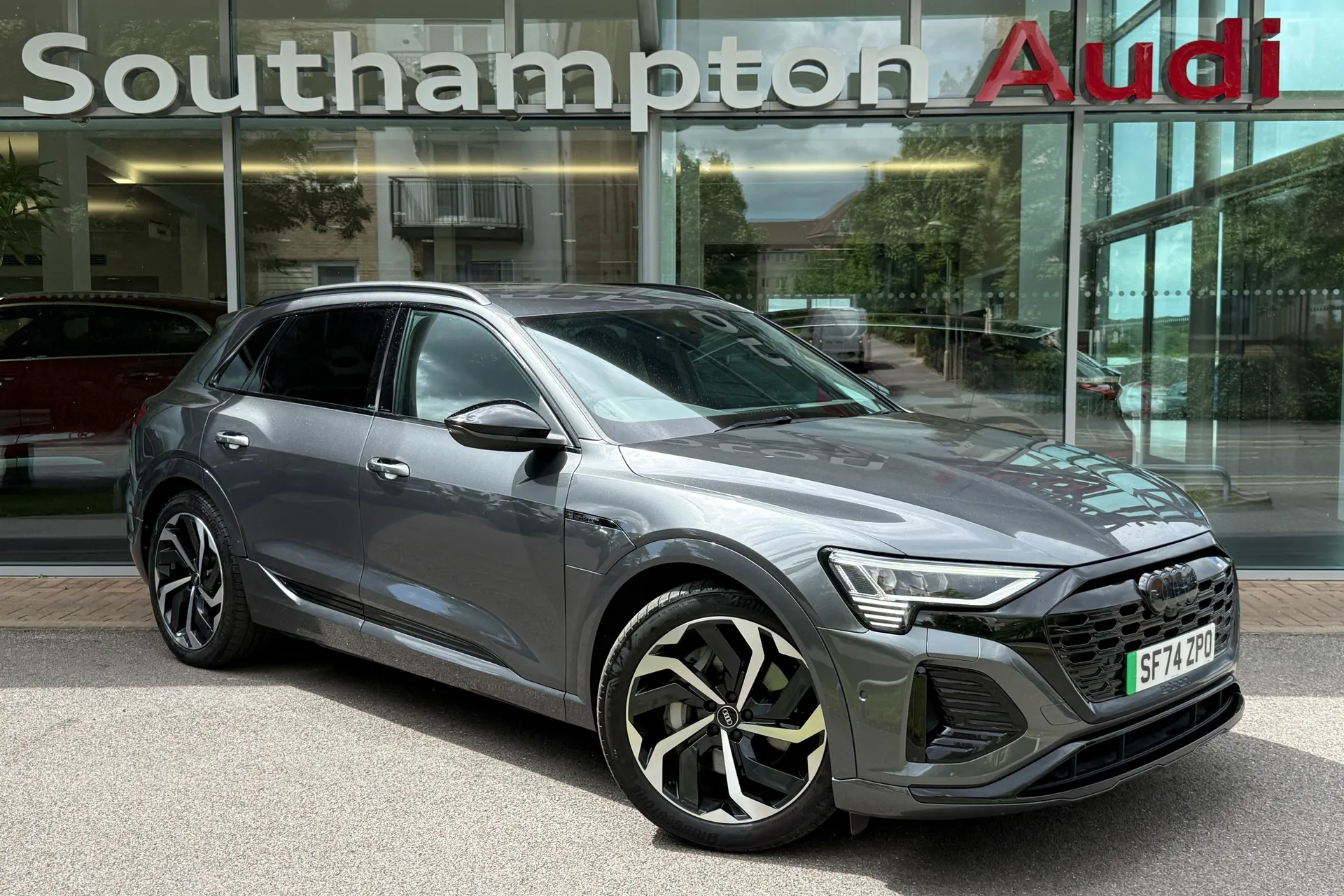 Audi Q8 thumbnail image number 69
