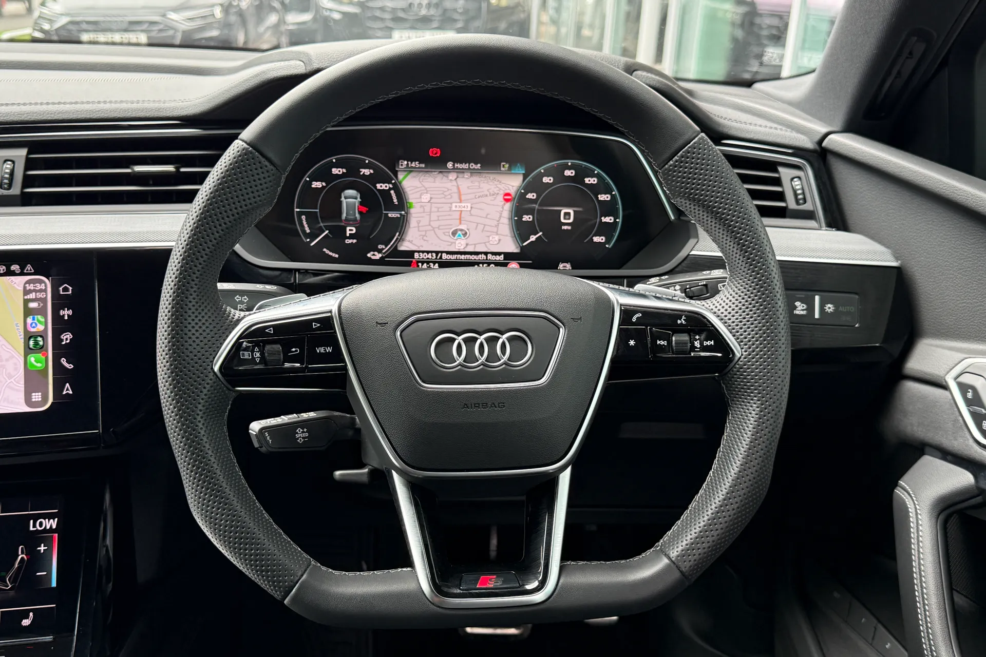 Audi Q8 thumbnail image number 47