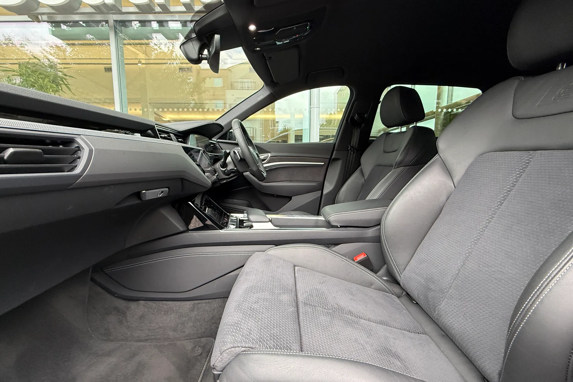 Audi Q8 thumbnail image number 62