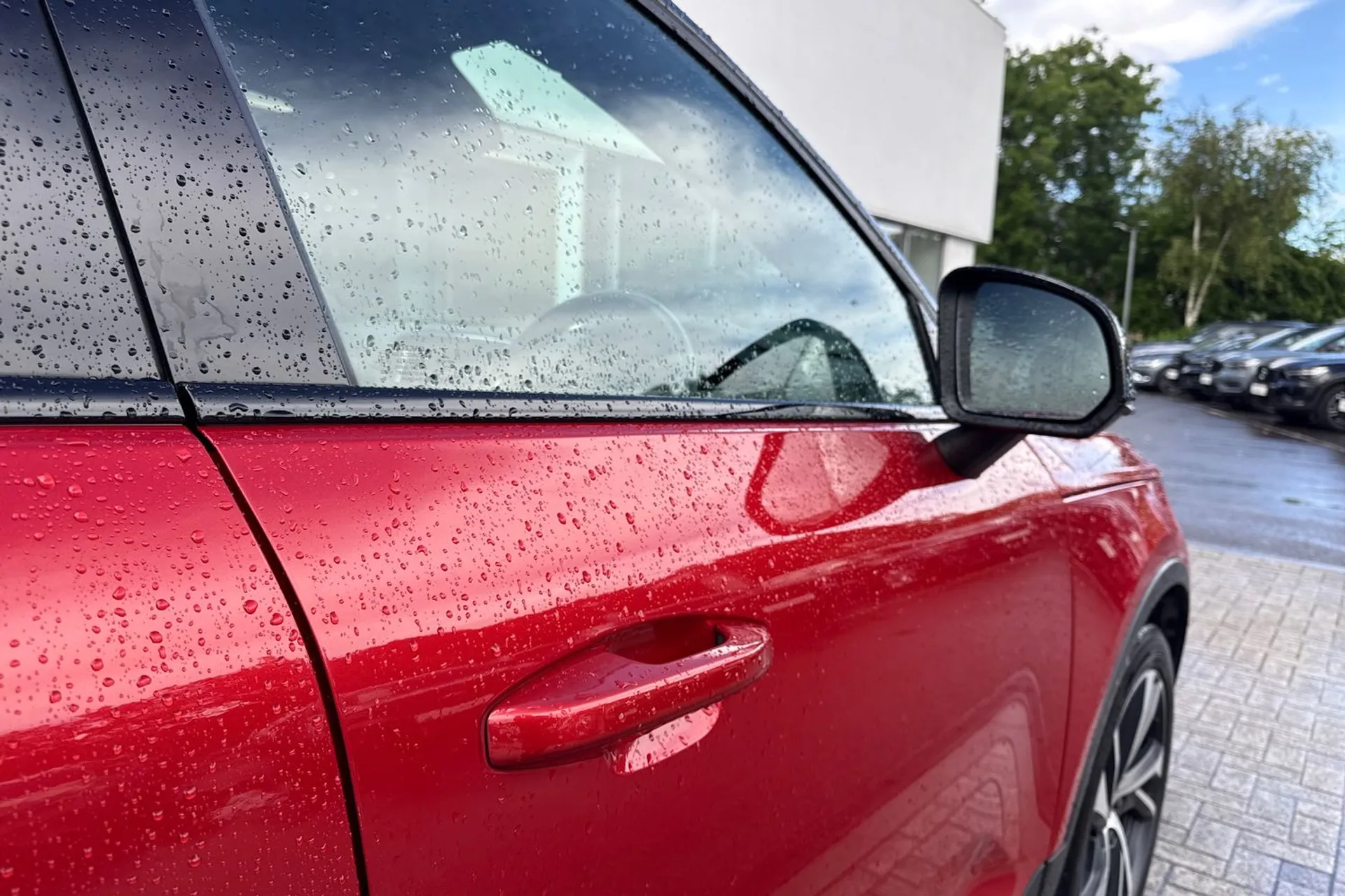 Volvo XC40 thumbnail image number 17