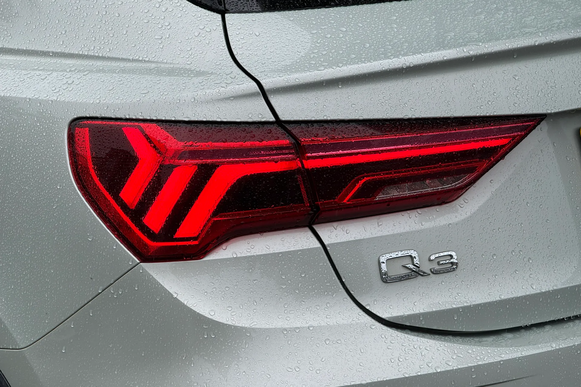 Audi Q3 thumbnail image number 45