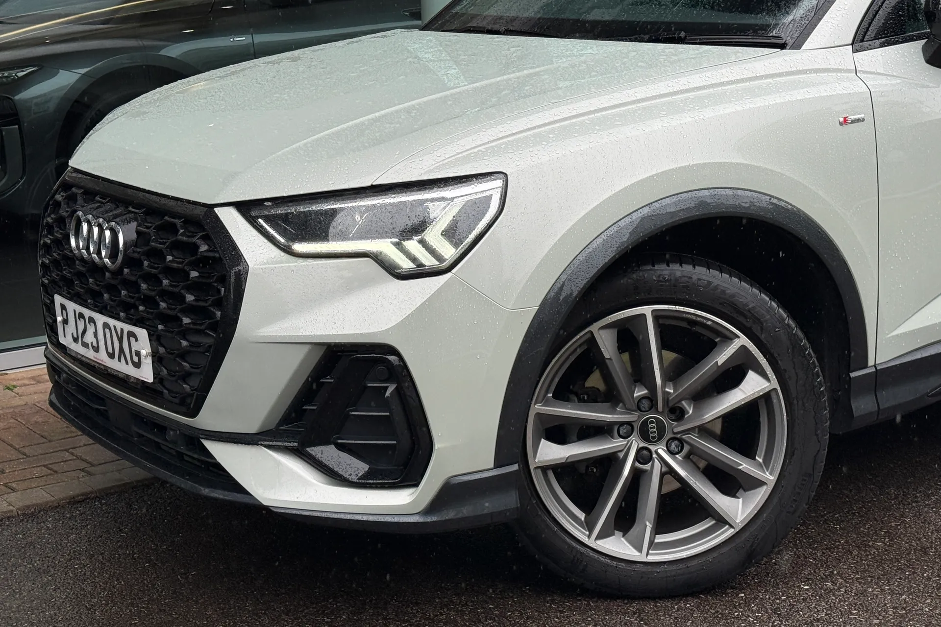 Audi Q3 thumbnail image number 54