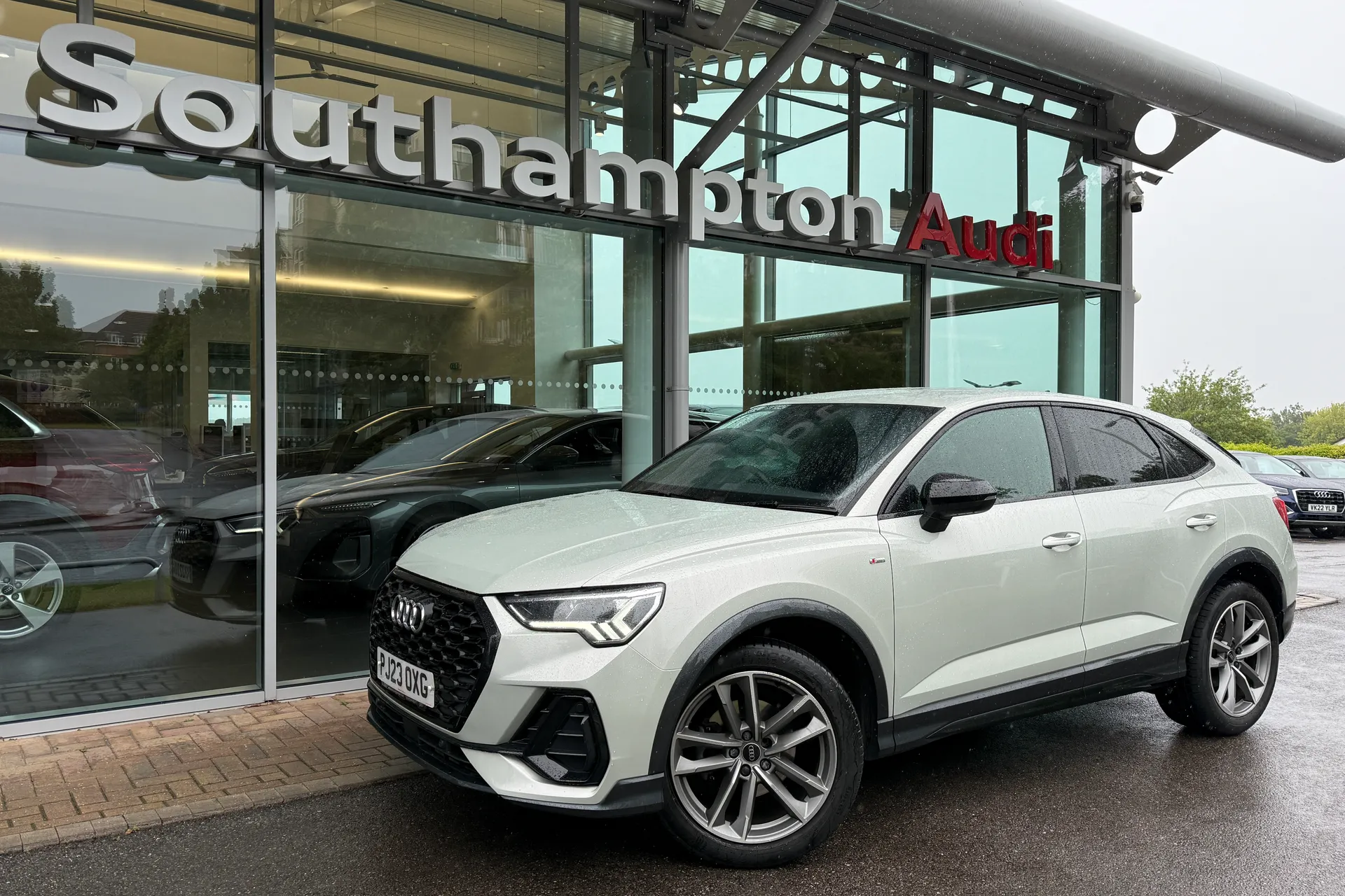 Audi Q3 thumbnail image number 55