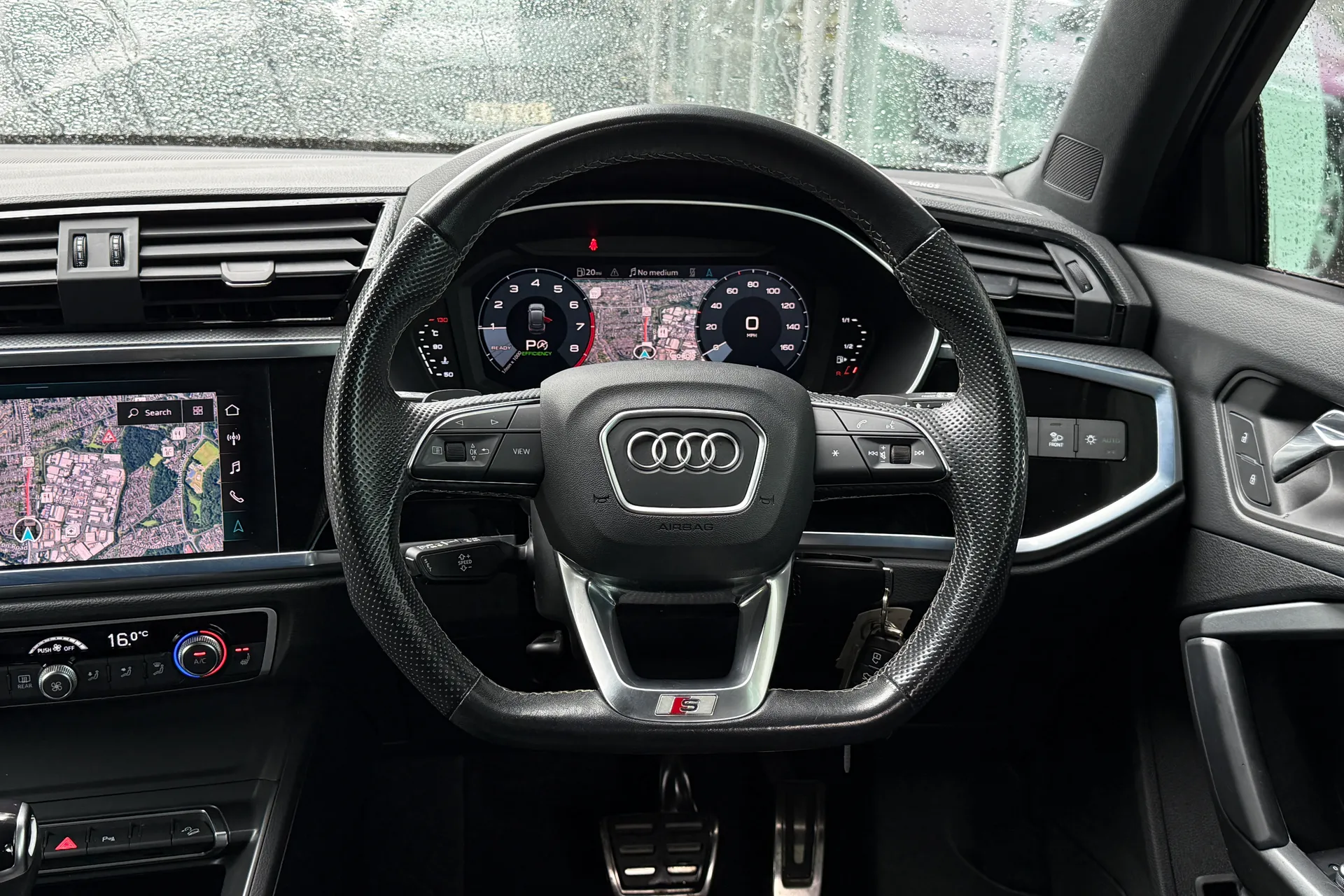Audi Q3 thumbnail image number 40