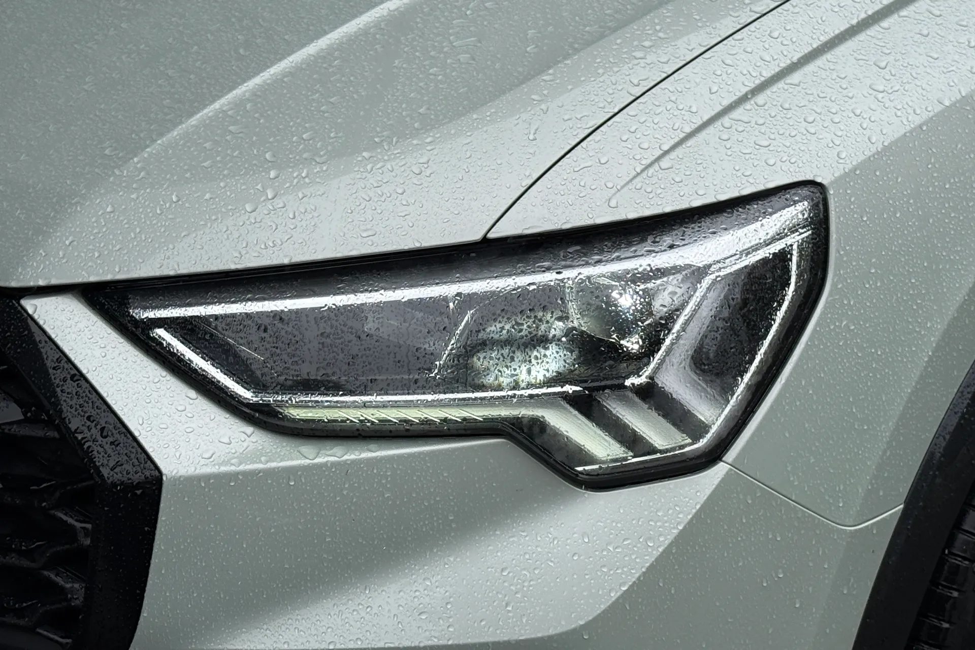 Audi Q3 thumbnail image number 52