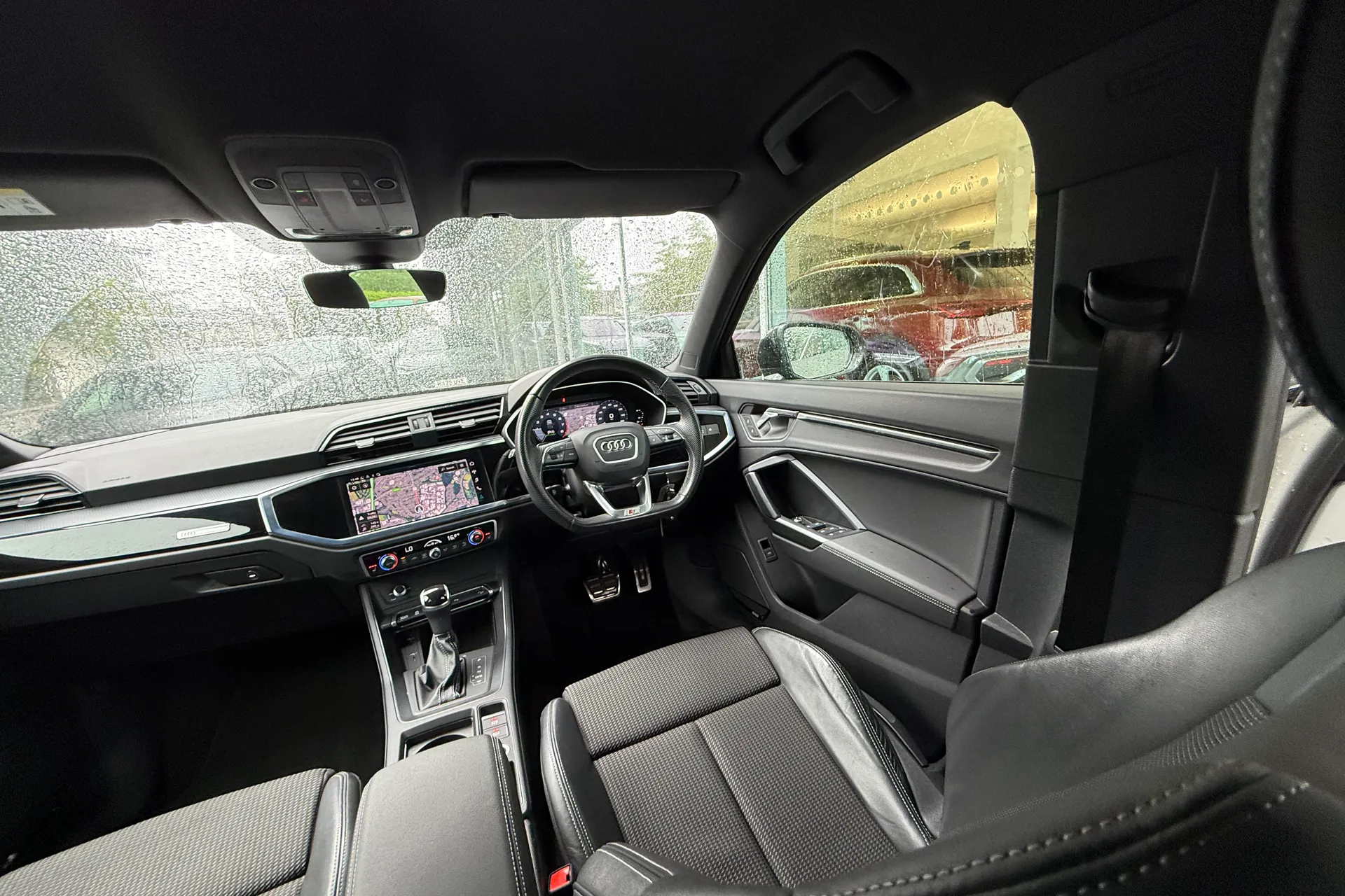 Audi Q3 thumbnail image number 41