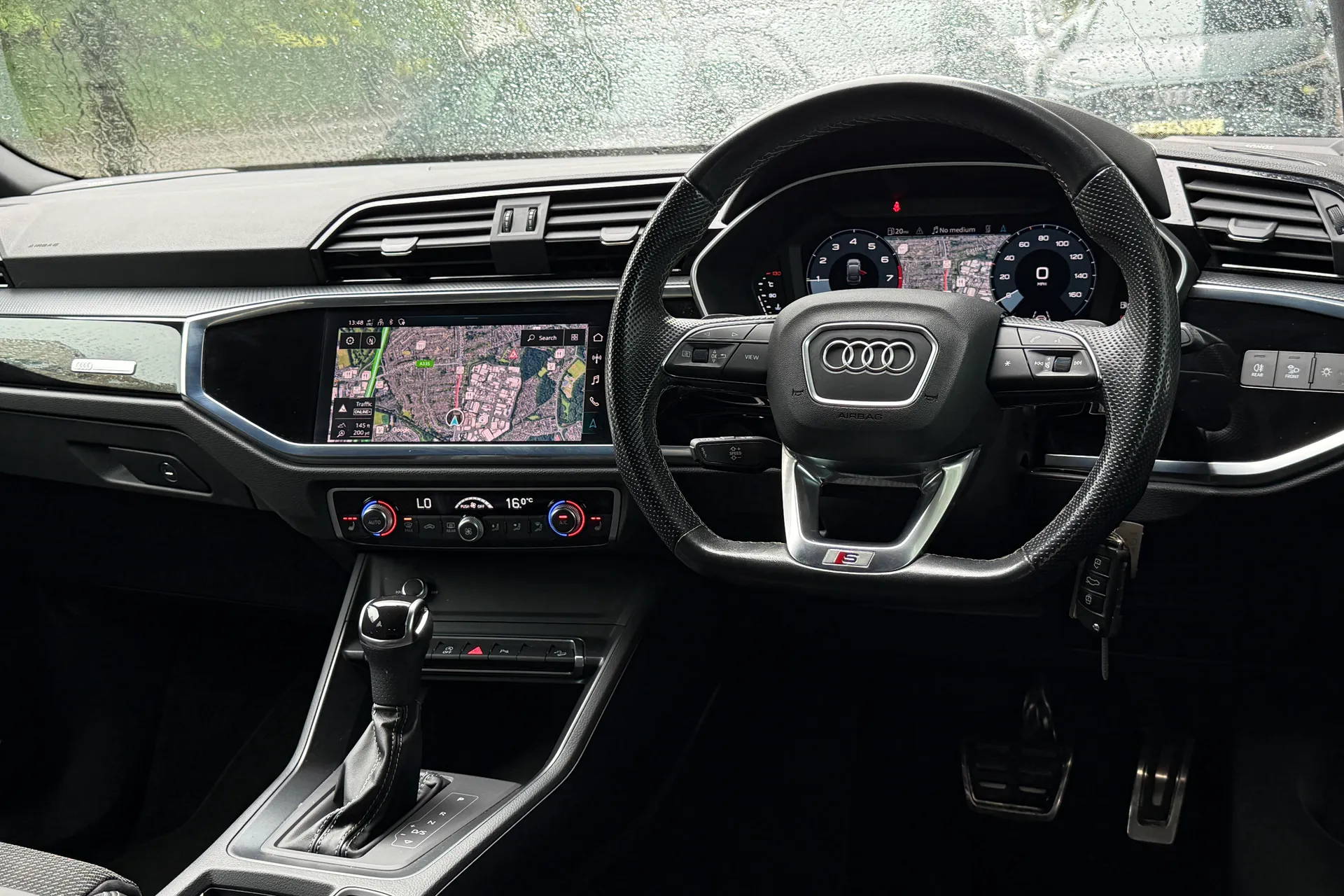 Audi Q3 thumbnail image number 36