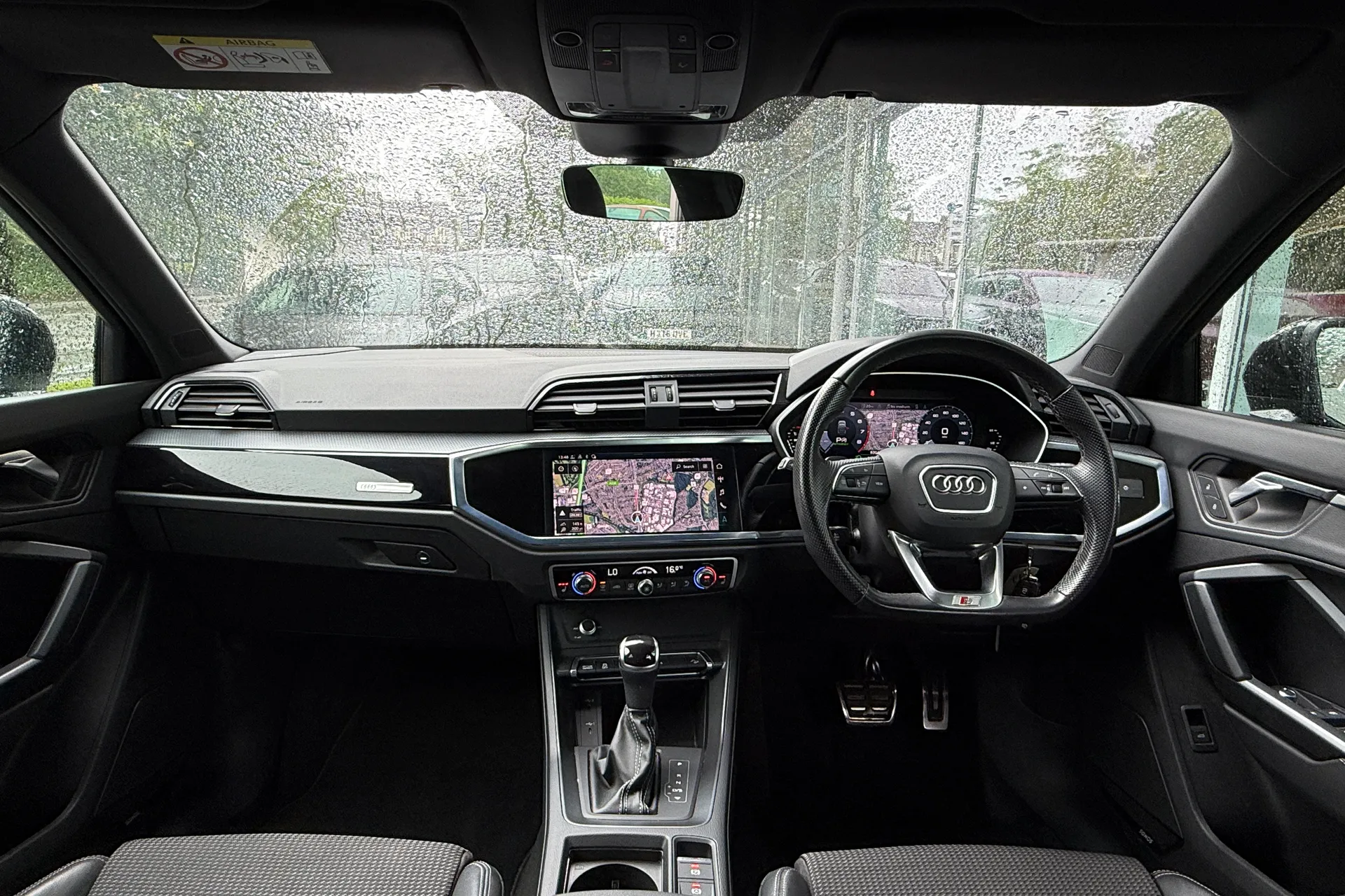 Audi Q3 thumbnail image number 3