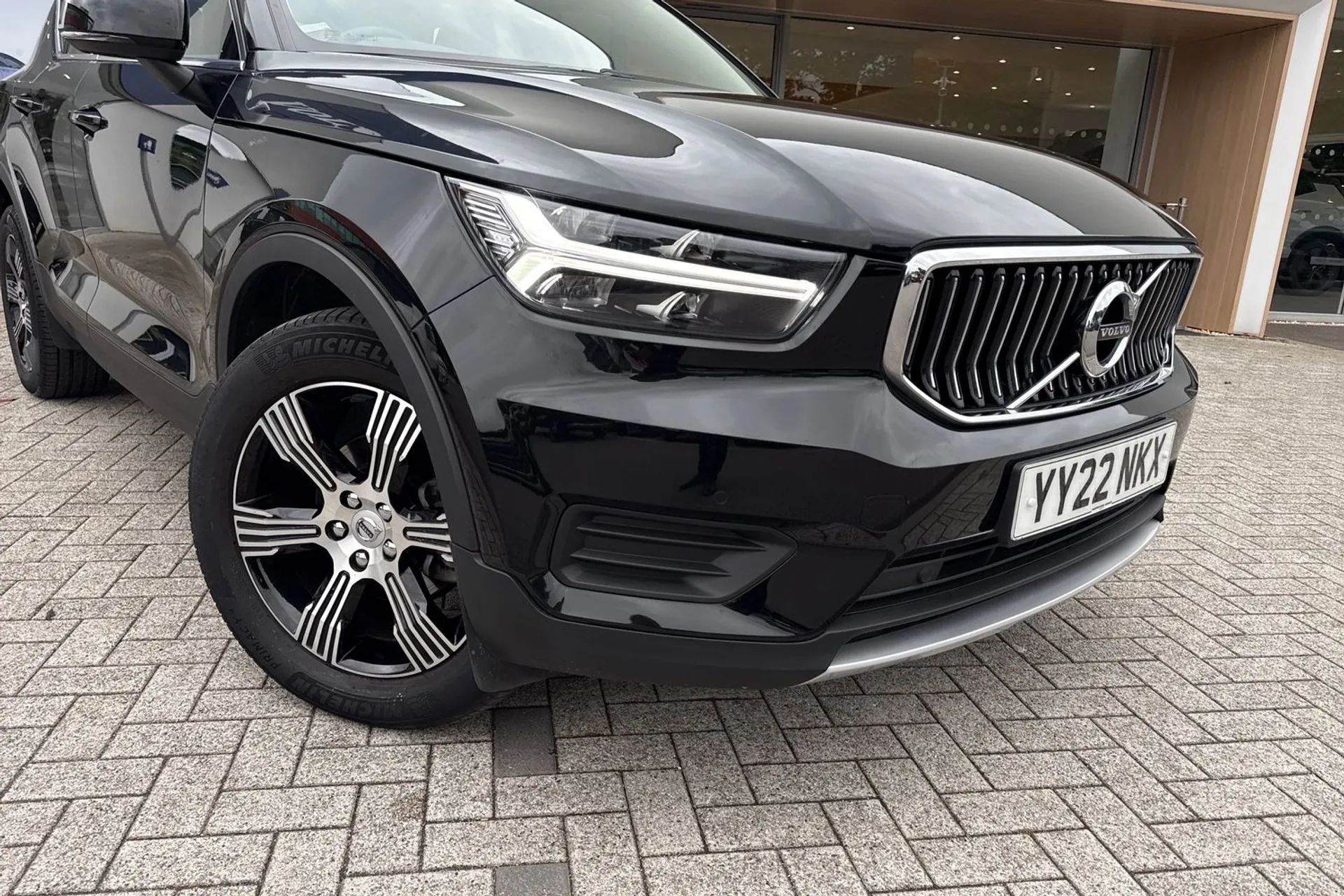 Volvo XC40 thumbnail image number 6