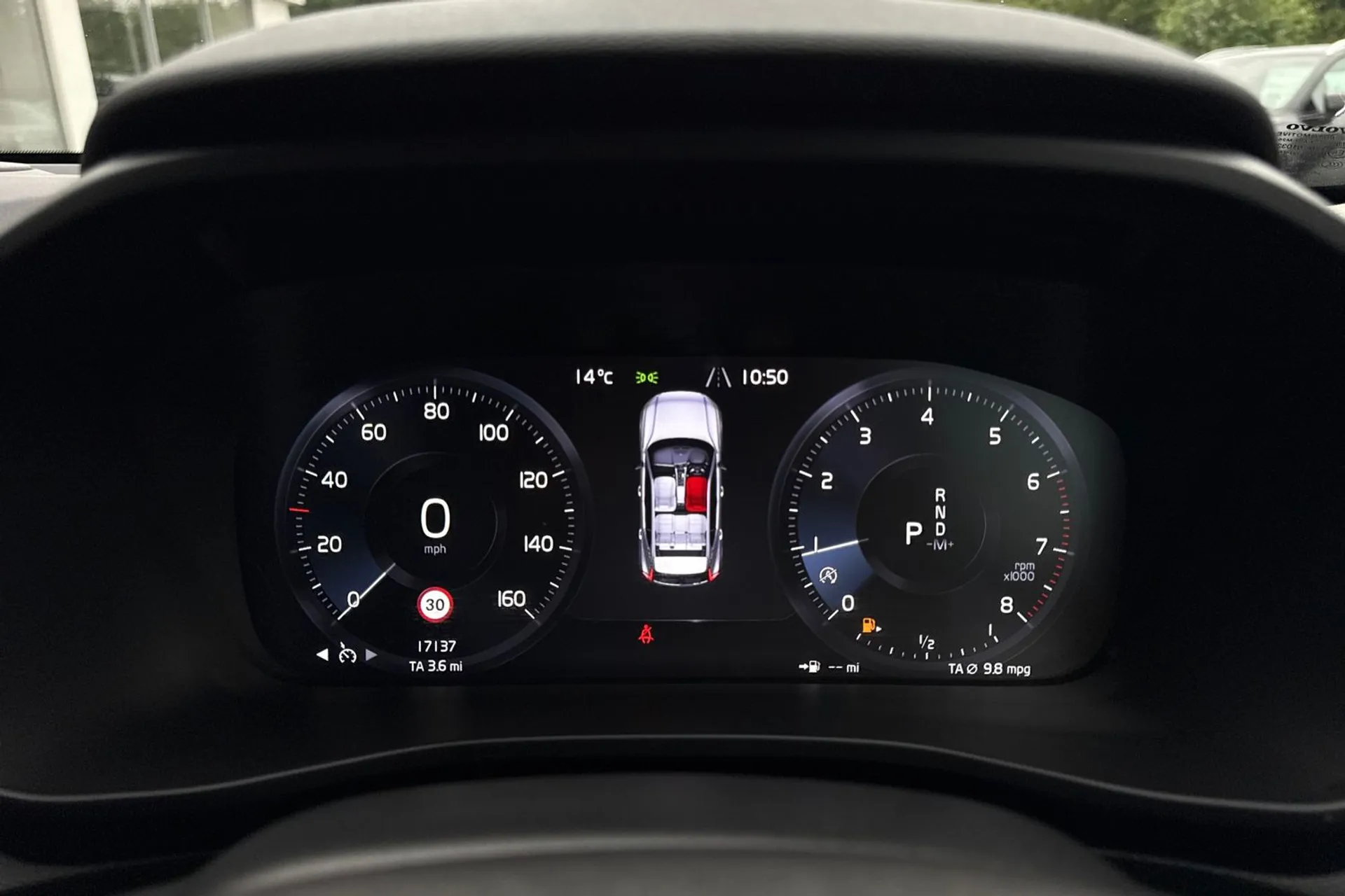 Volvo XC40 thumbnail image number 43