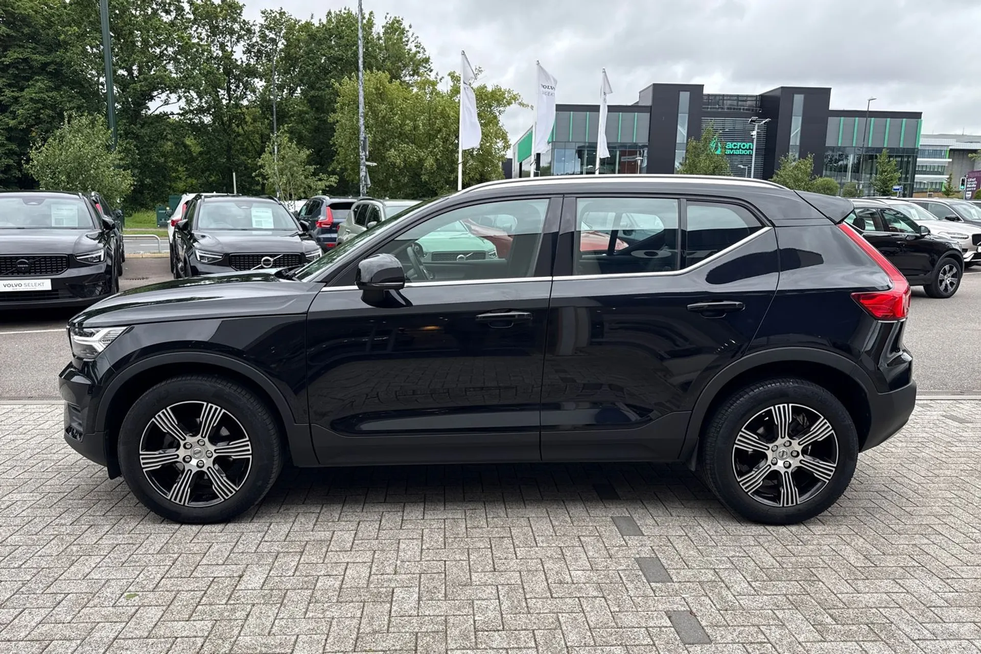 Volvo XC40 thumbnail image number 10