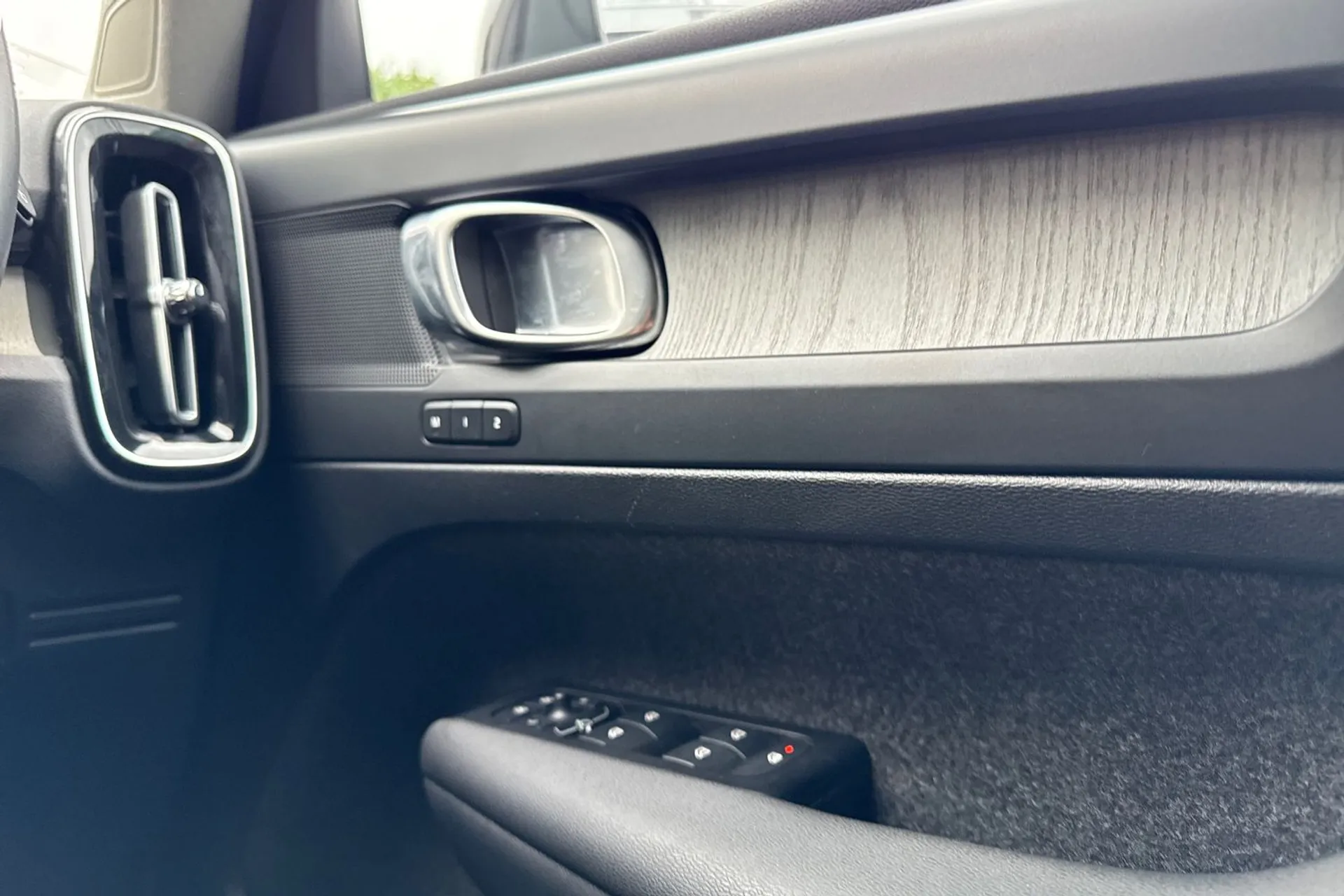 Volvo XC40 thumbnail image number 41