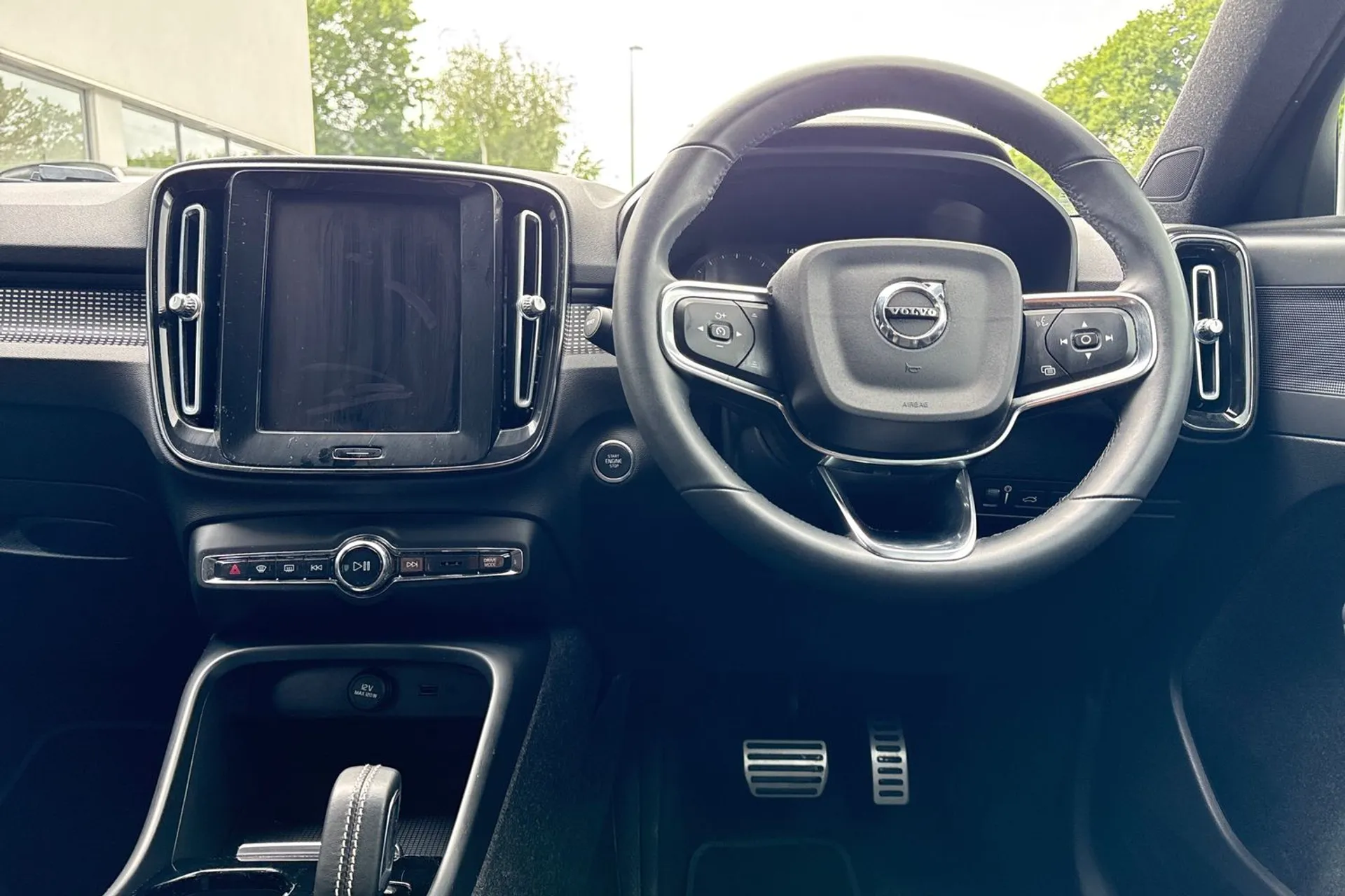 Volvo XC40 thumbnail image number 34
