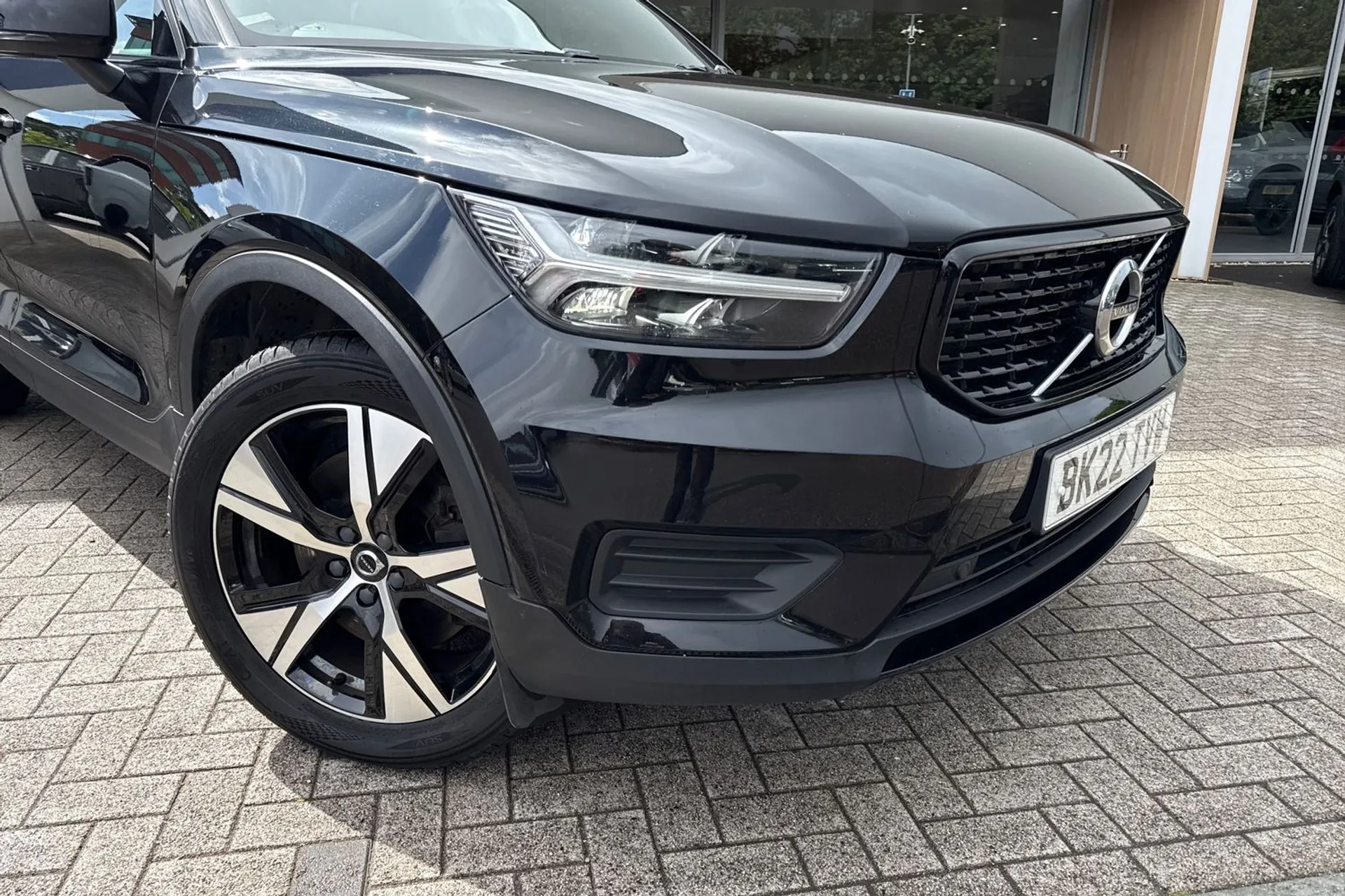 Volvo XC40 thumbnail image number 6