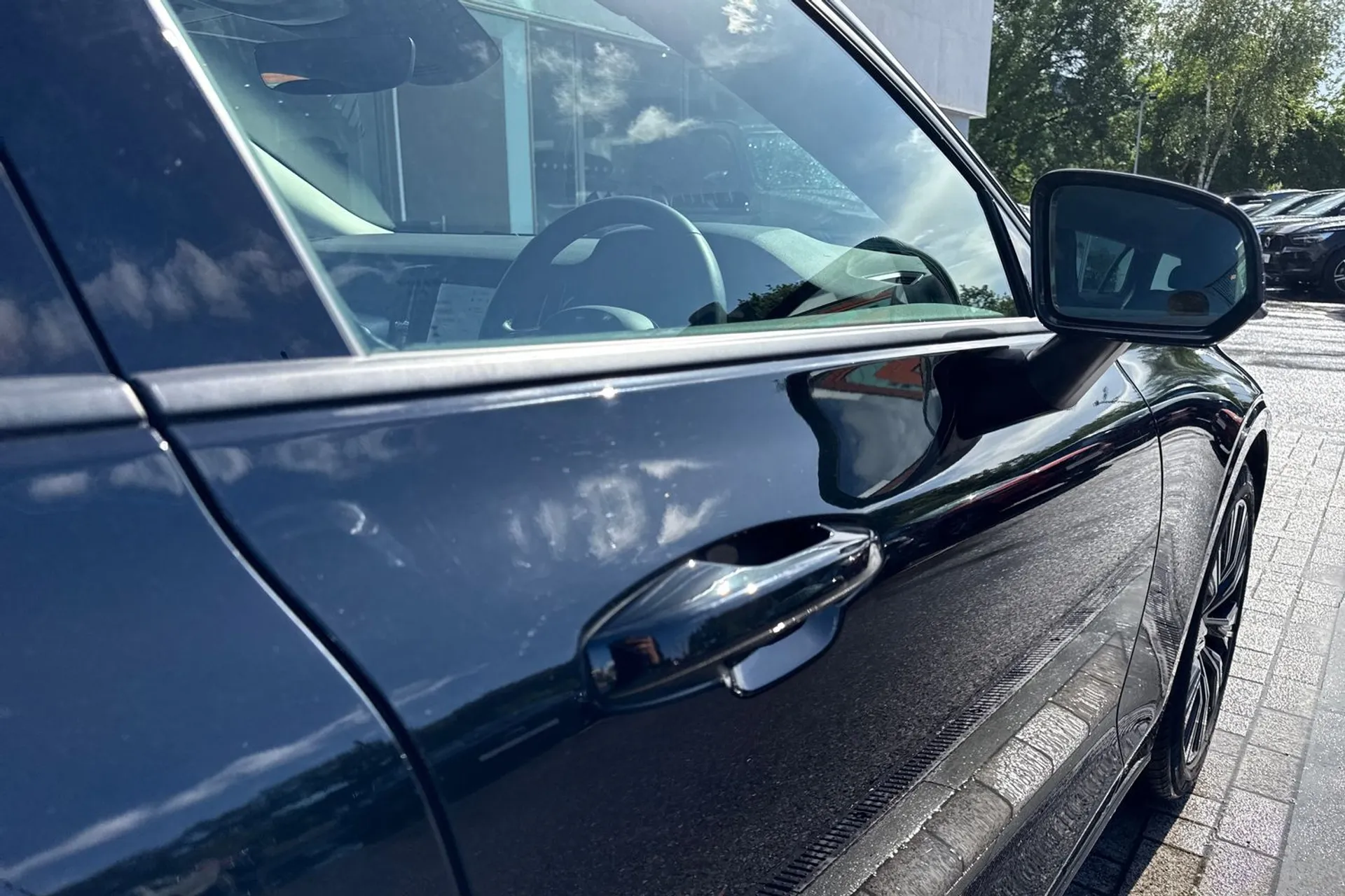 Volvo V60 thumbnail image number 17