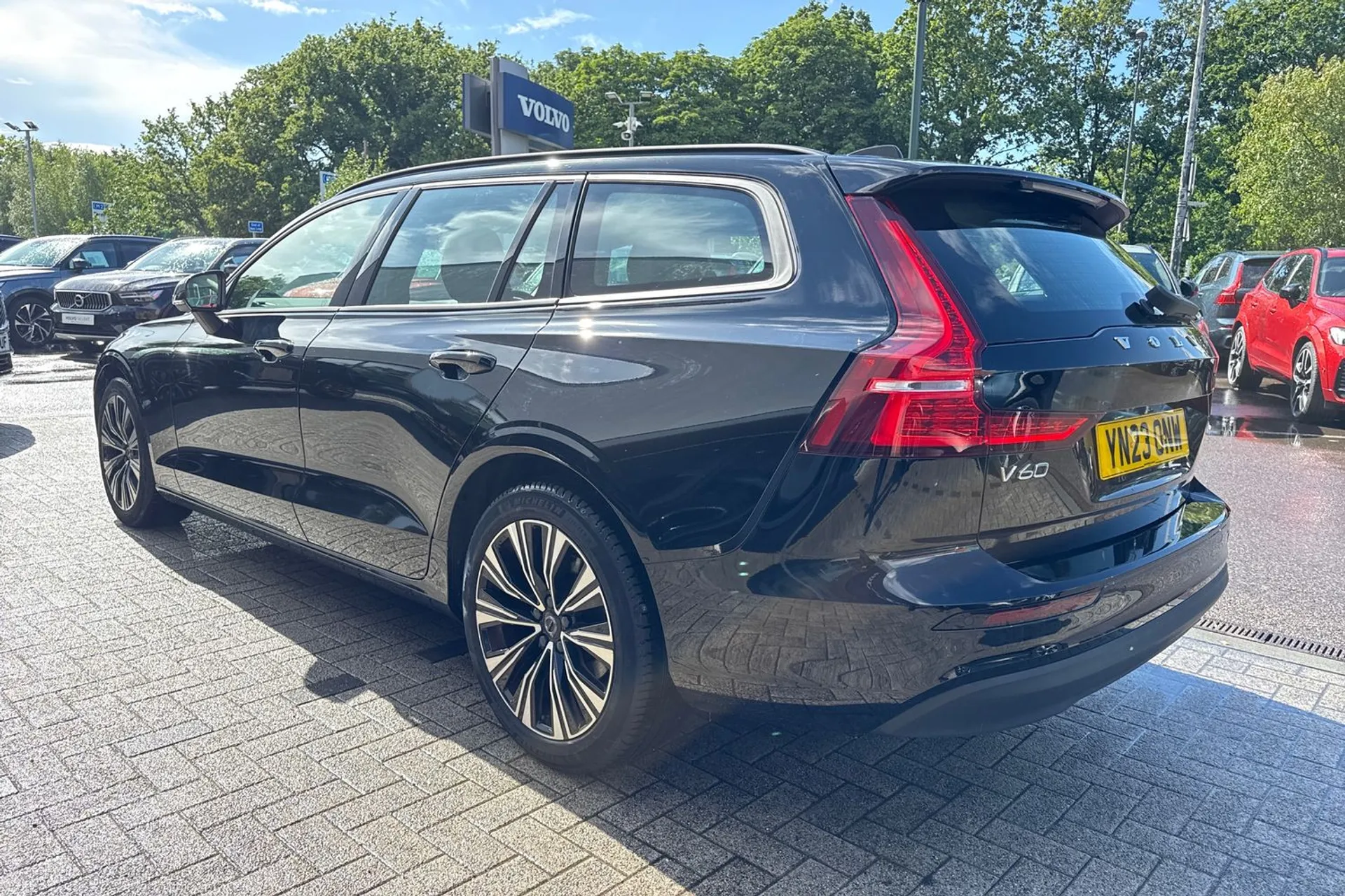 Volvo V60 thumbnail image number 10