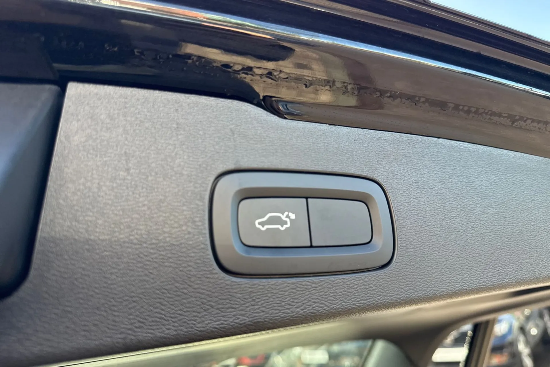 Volvo V60 thumbnail image number 21