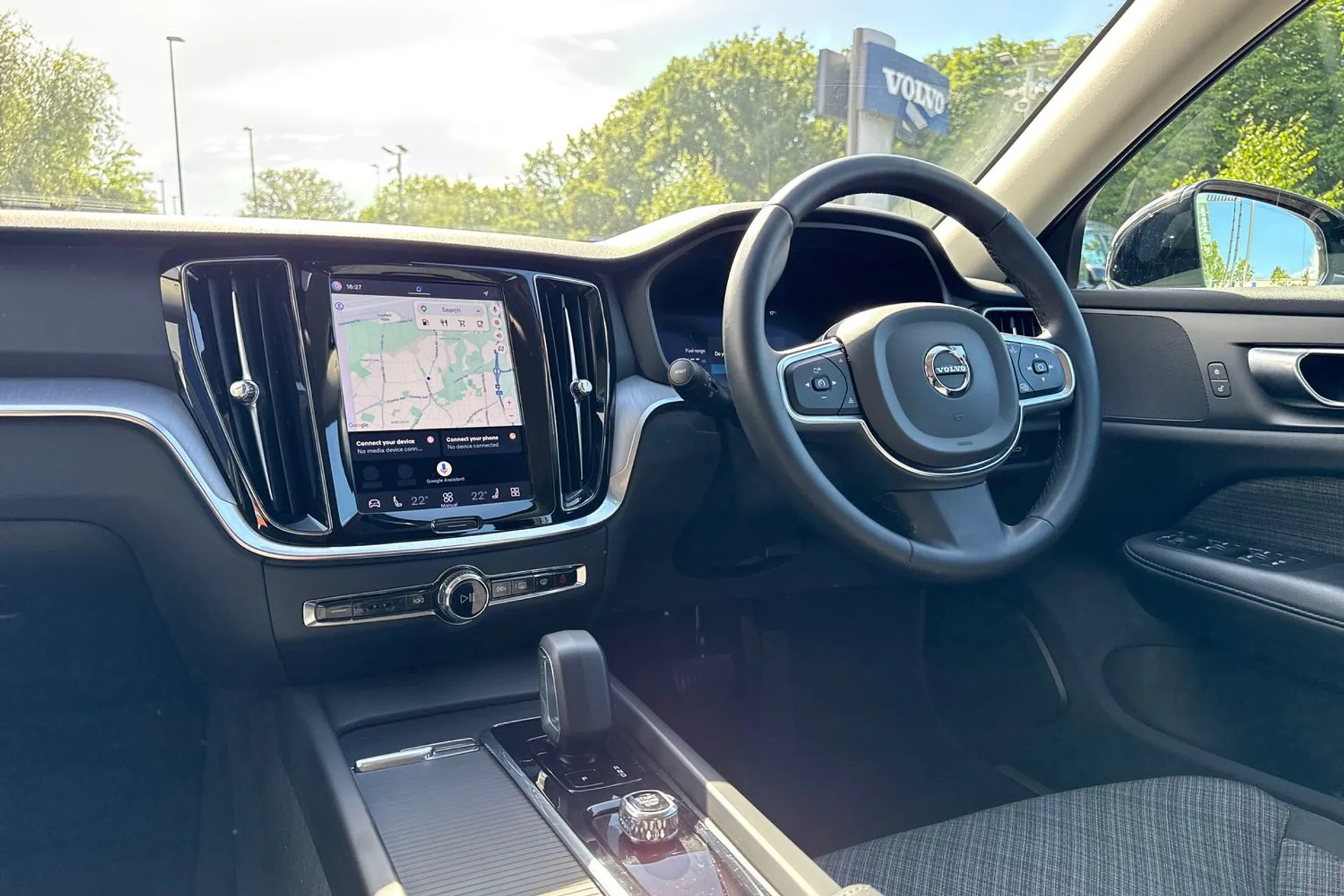 Volvo V60 thumbnail image number 35