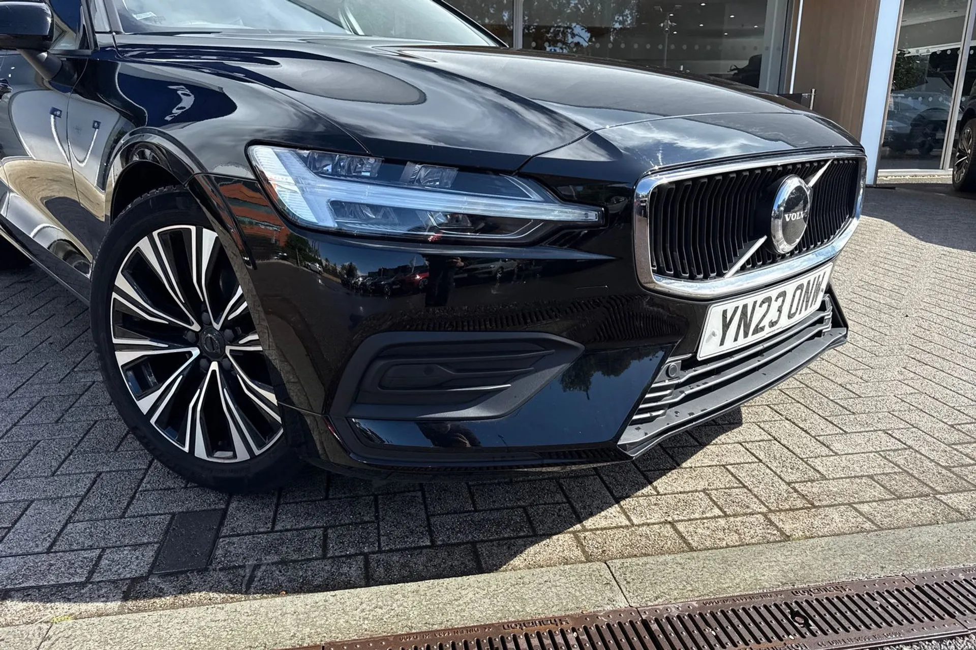 Volvo V60 thumbnail image number 7