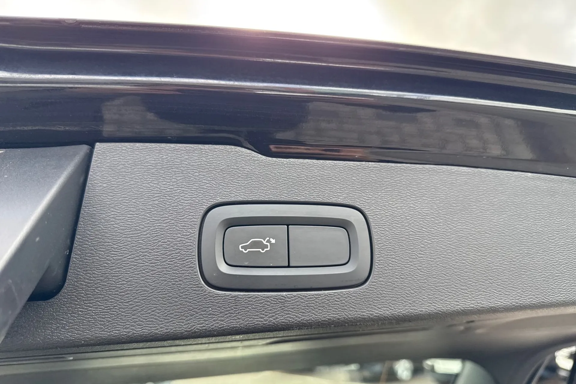 Volvo V60 thumbnail image number 12