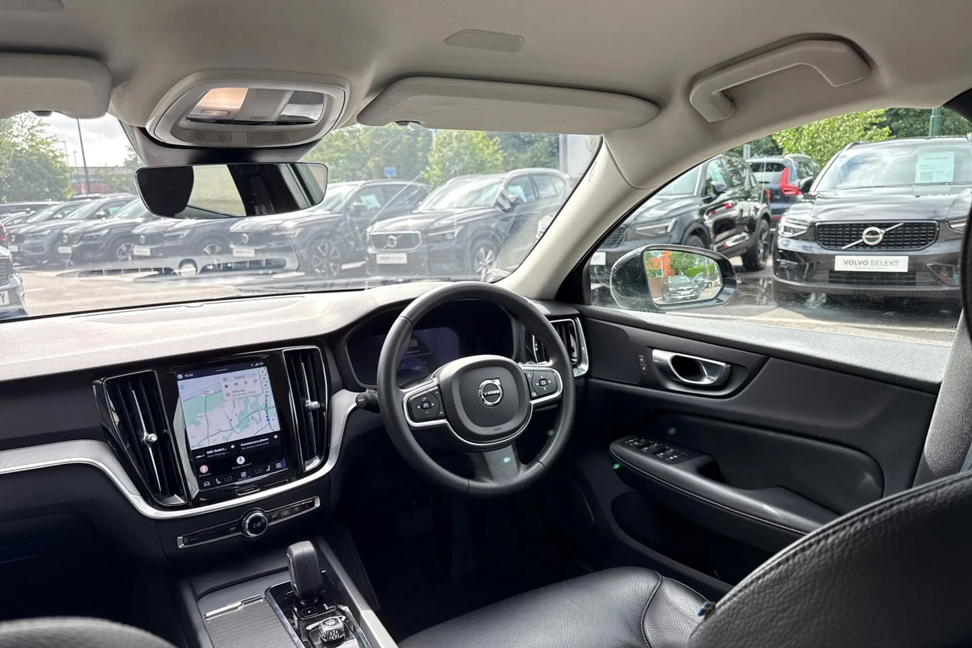 Volvo V60 thumbnail image number 33