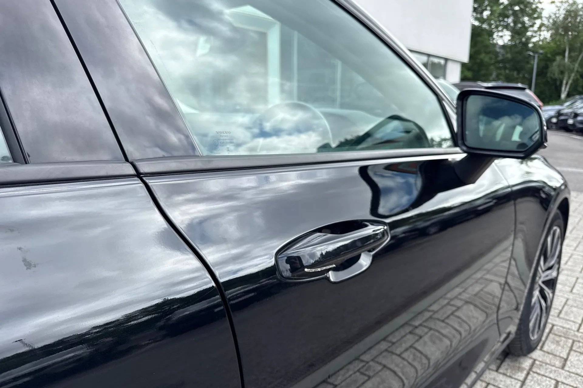 Volvo V60 thumbnail image number 23
