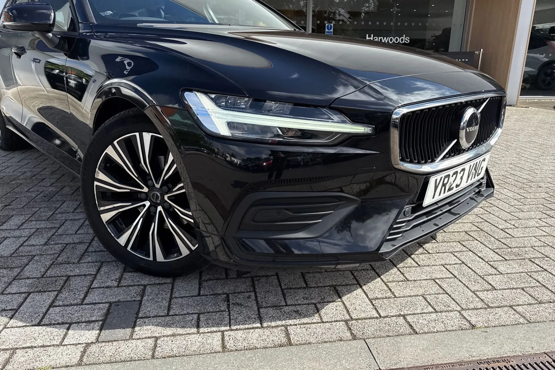 Volvo V60 thumbnail image number 7