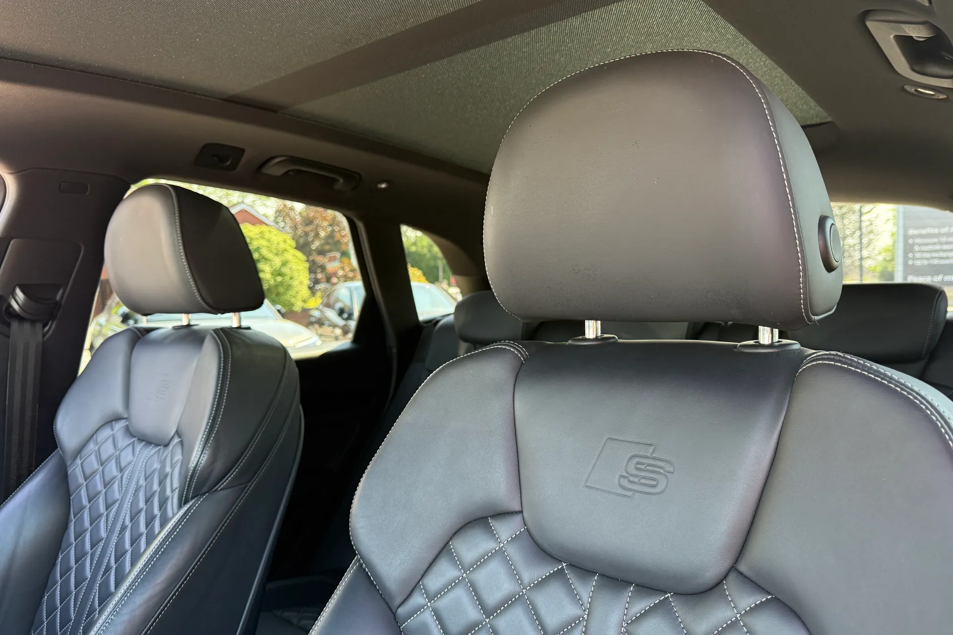 Audi Q5 thumbnail image number 32
