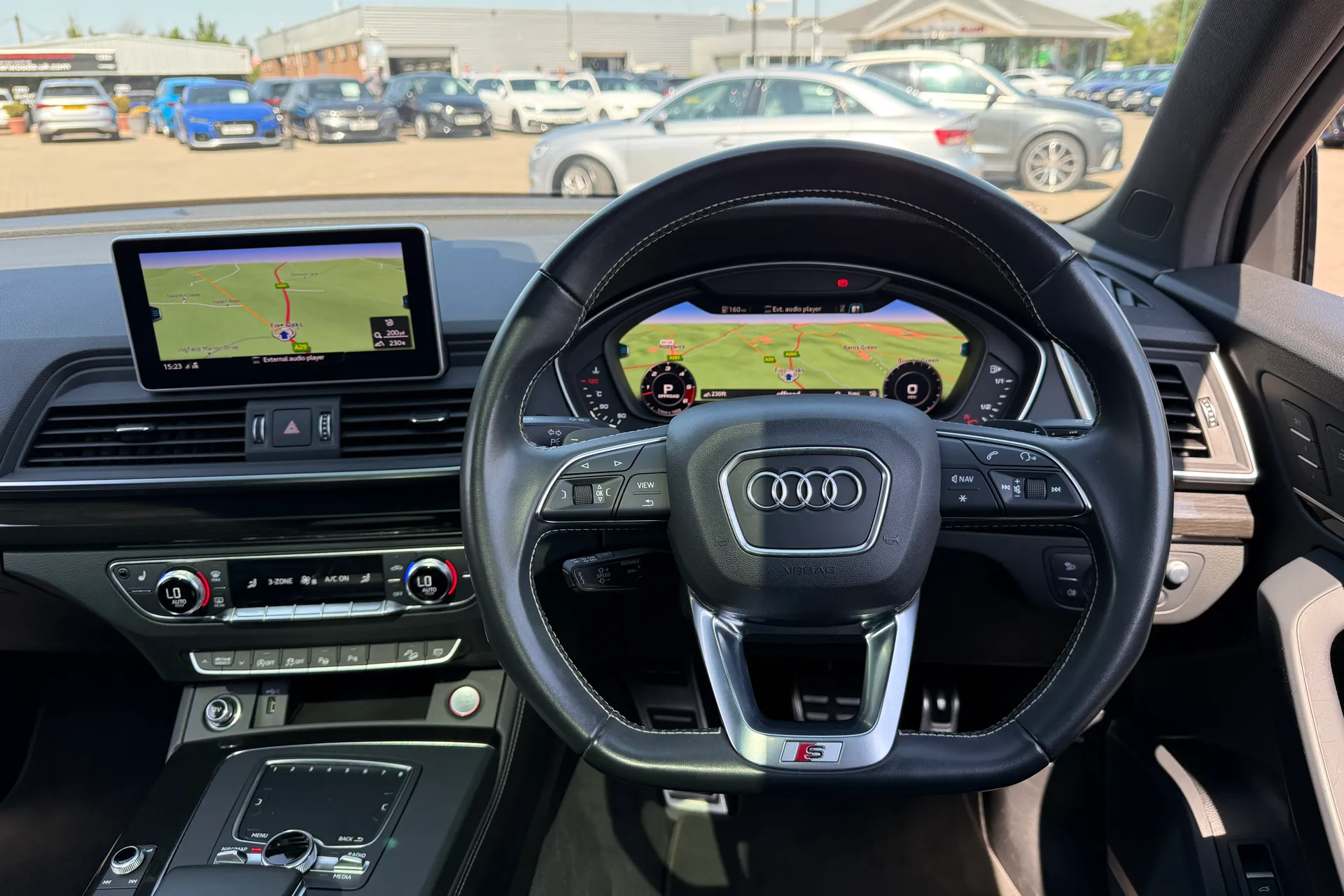 Audi Q5 thumbnail image number 6