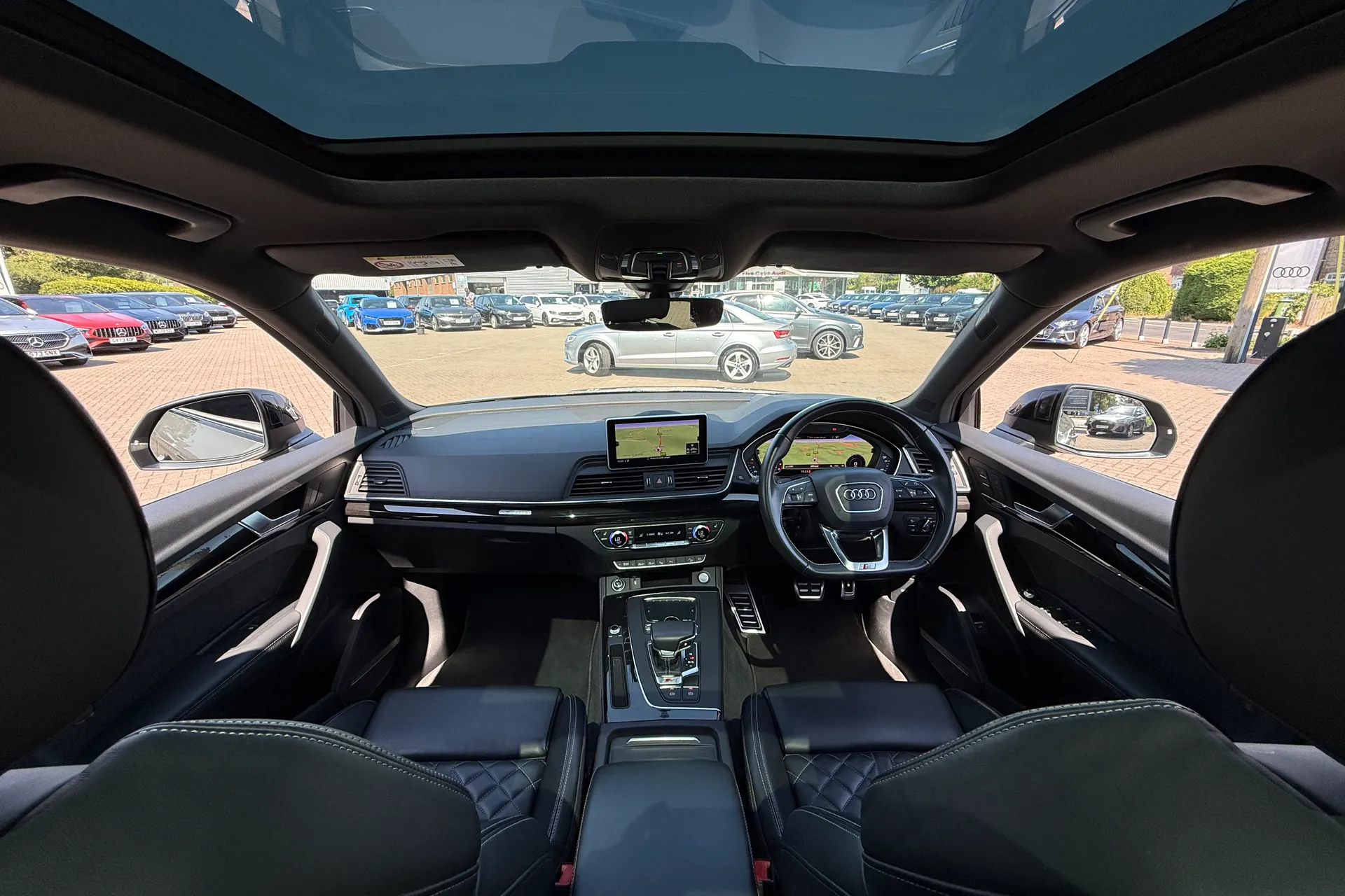 Audi Q5 thumbnail image number 3