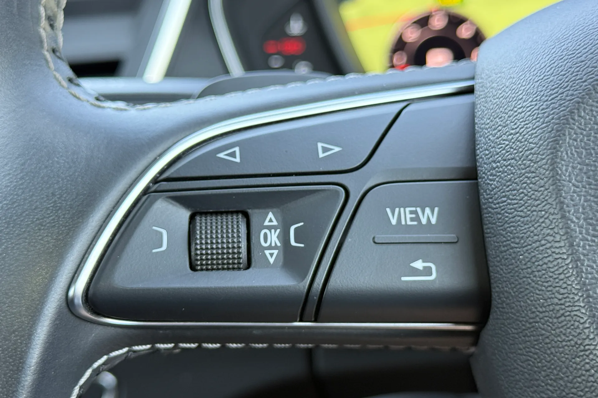 Audi Q5 thumbnail image number 22