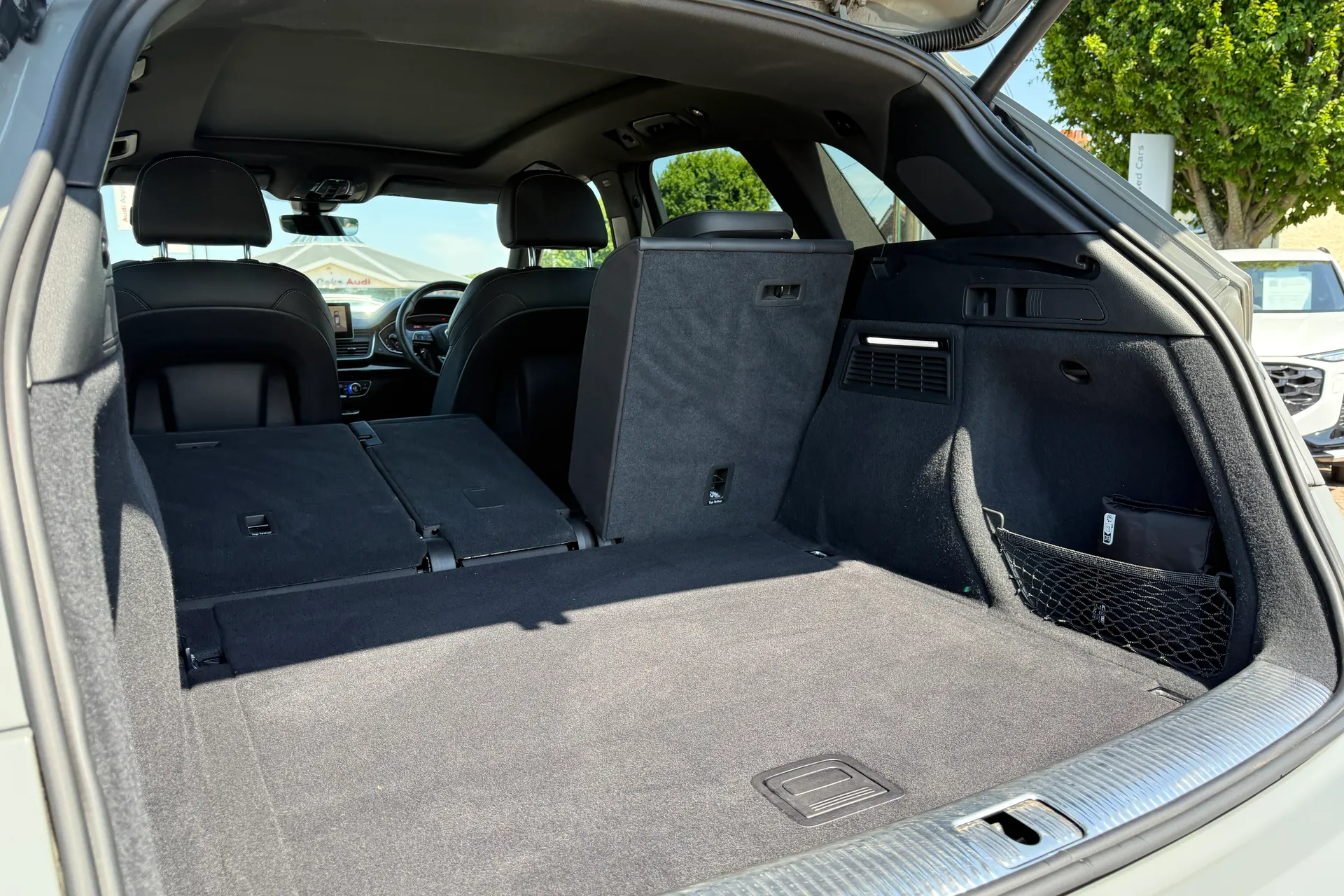 Audi Q5 thumbnail image number 40