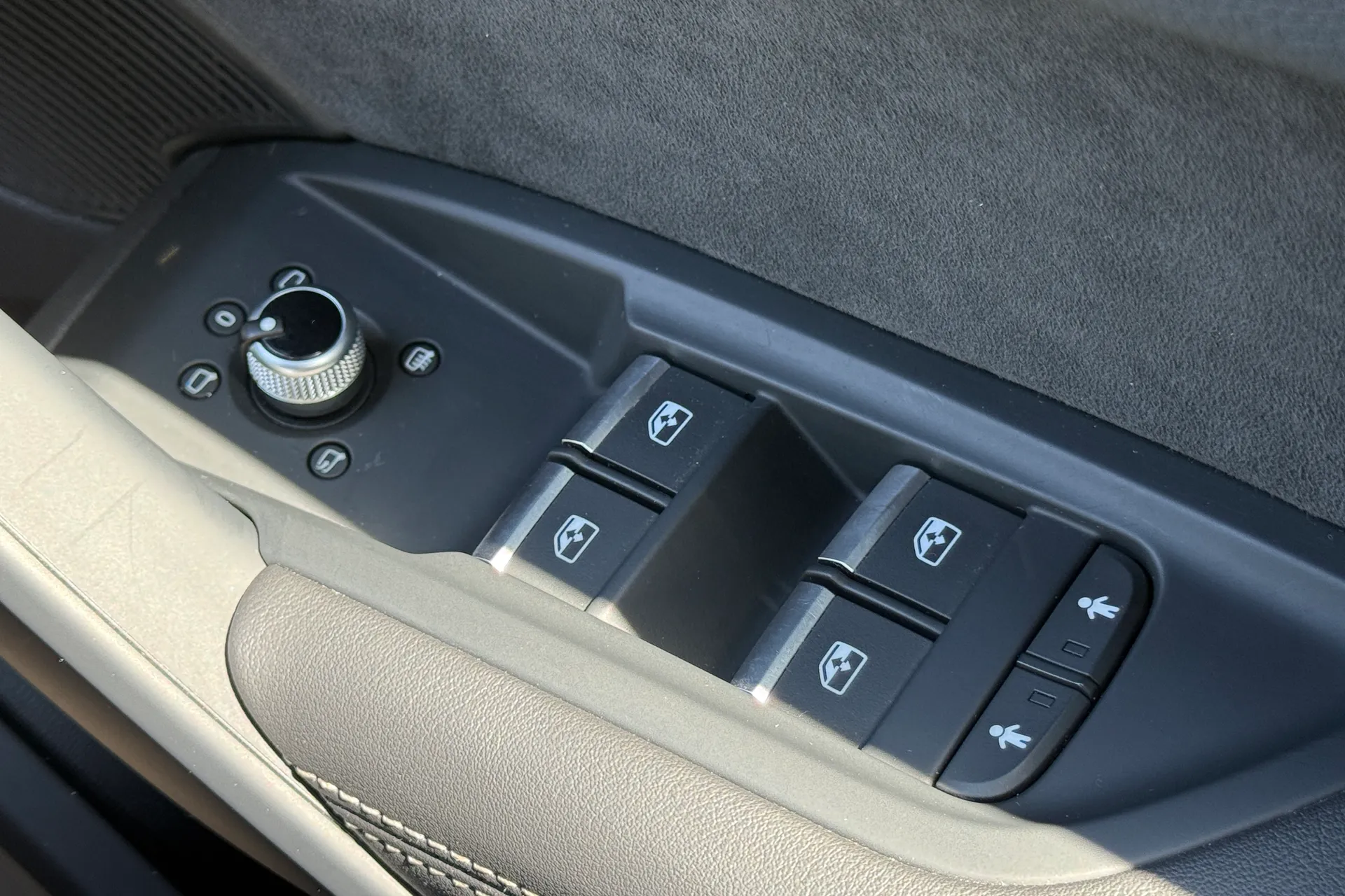 Audi Q5 thumbnail image number 20